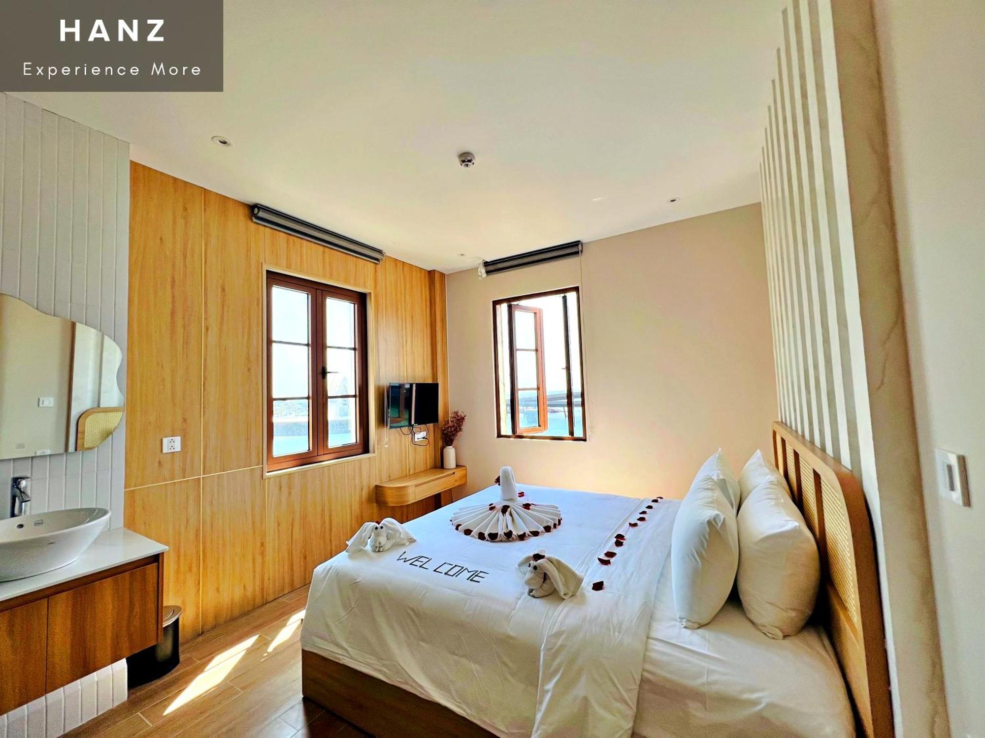 Hanz Lagoon Sunset Escape 4*