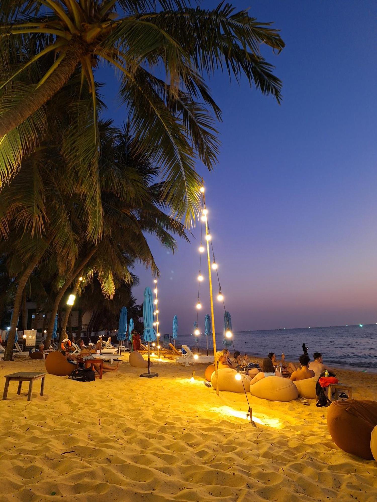 Hawaii Hotel 3*