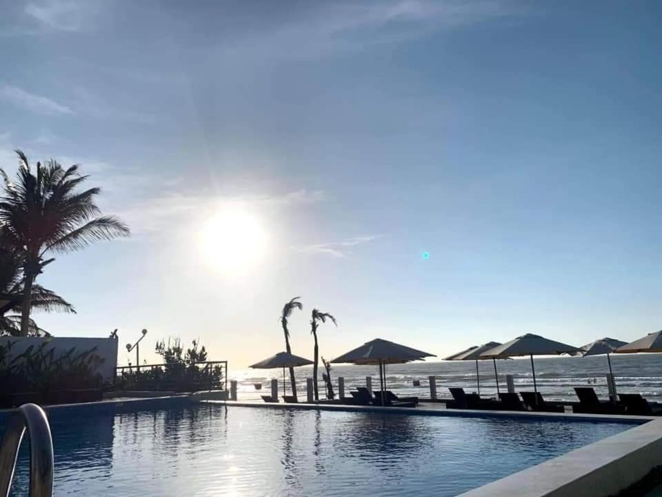Aria Resort- Ho Nghi Duong Tang 8 Huong Bien, Ho Boi Sat Canh Bai Tam Rieng Vung Tau