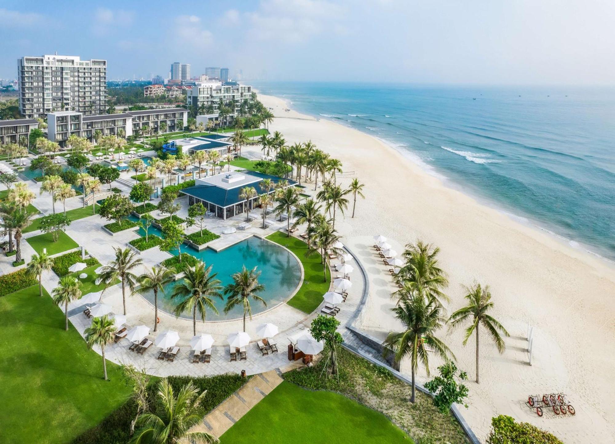 Resort Hyatt Regency And 5*