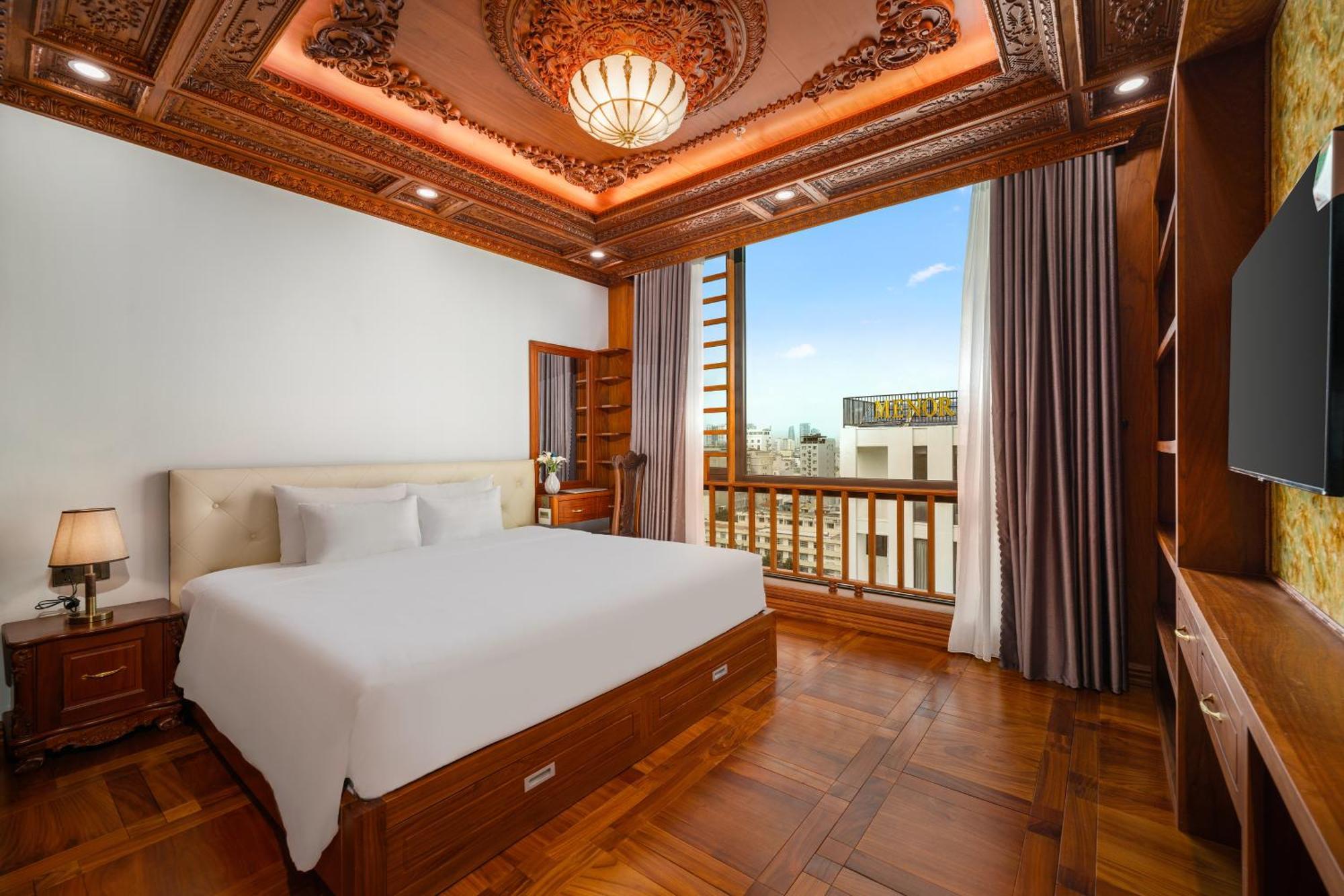 Khách sạn Monalisa Luxury 4*