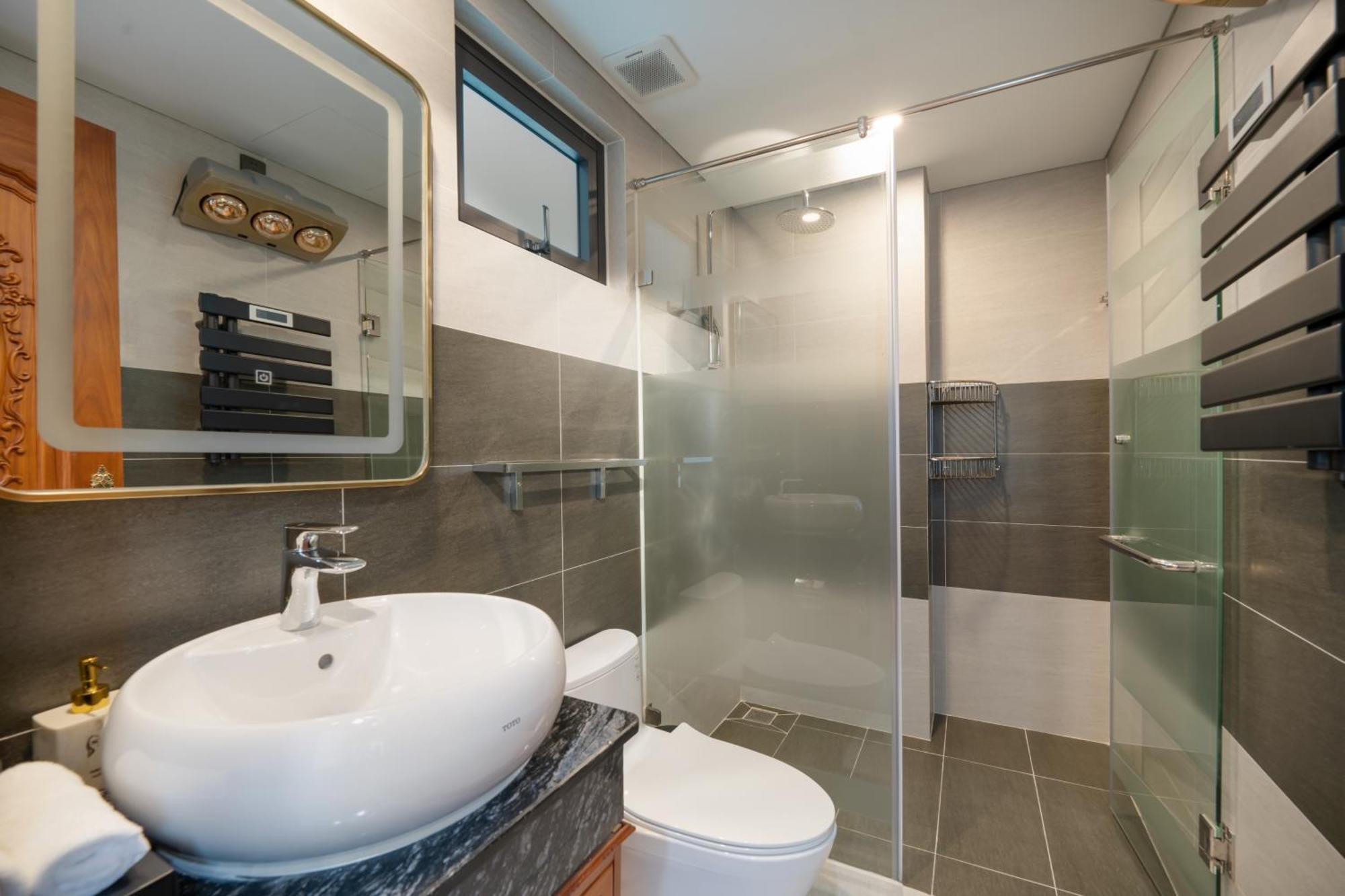 Khách sạn Monalisa Luxury 4*