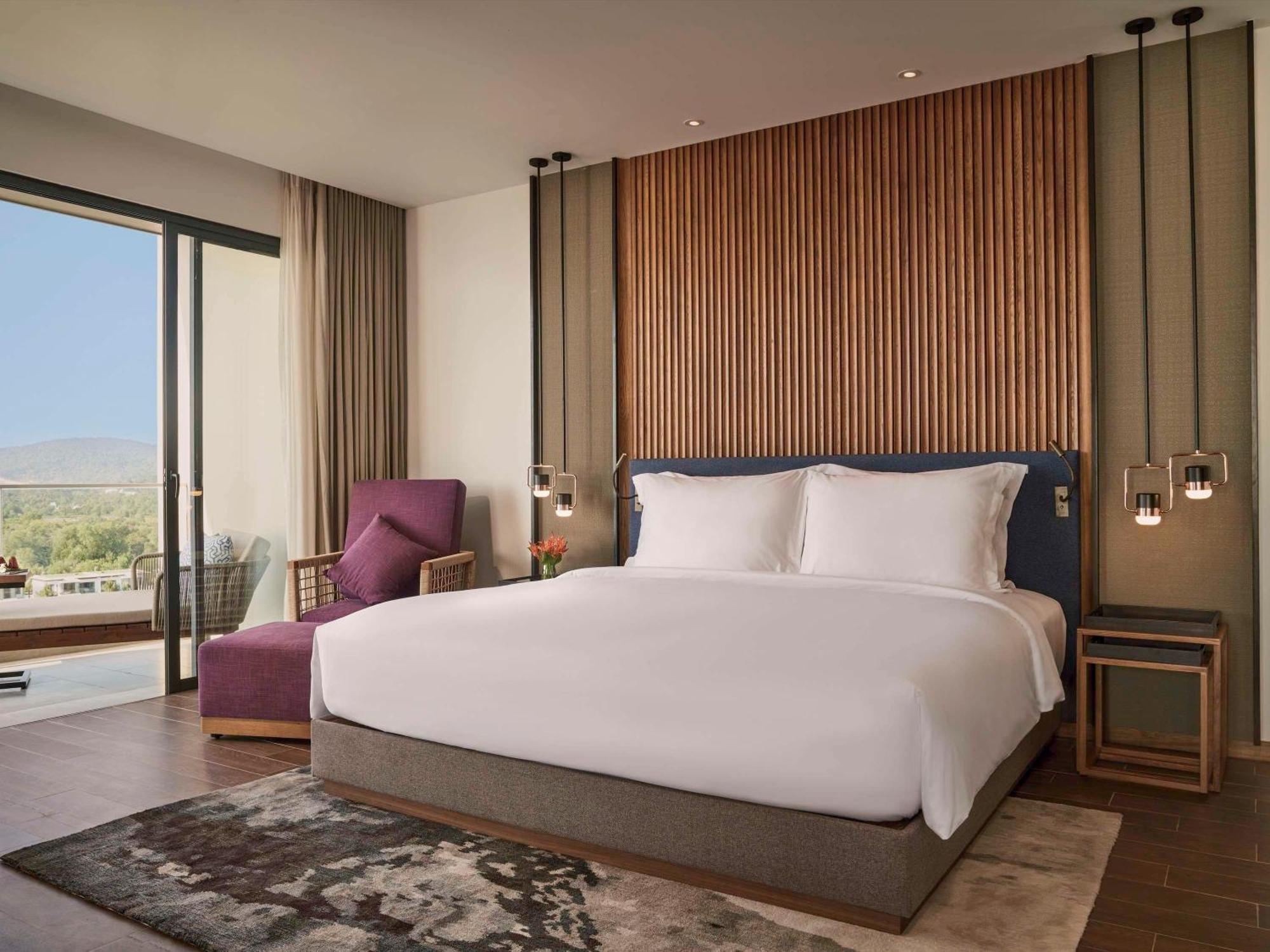 Moevenpick Waverly Resort