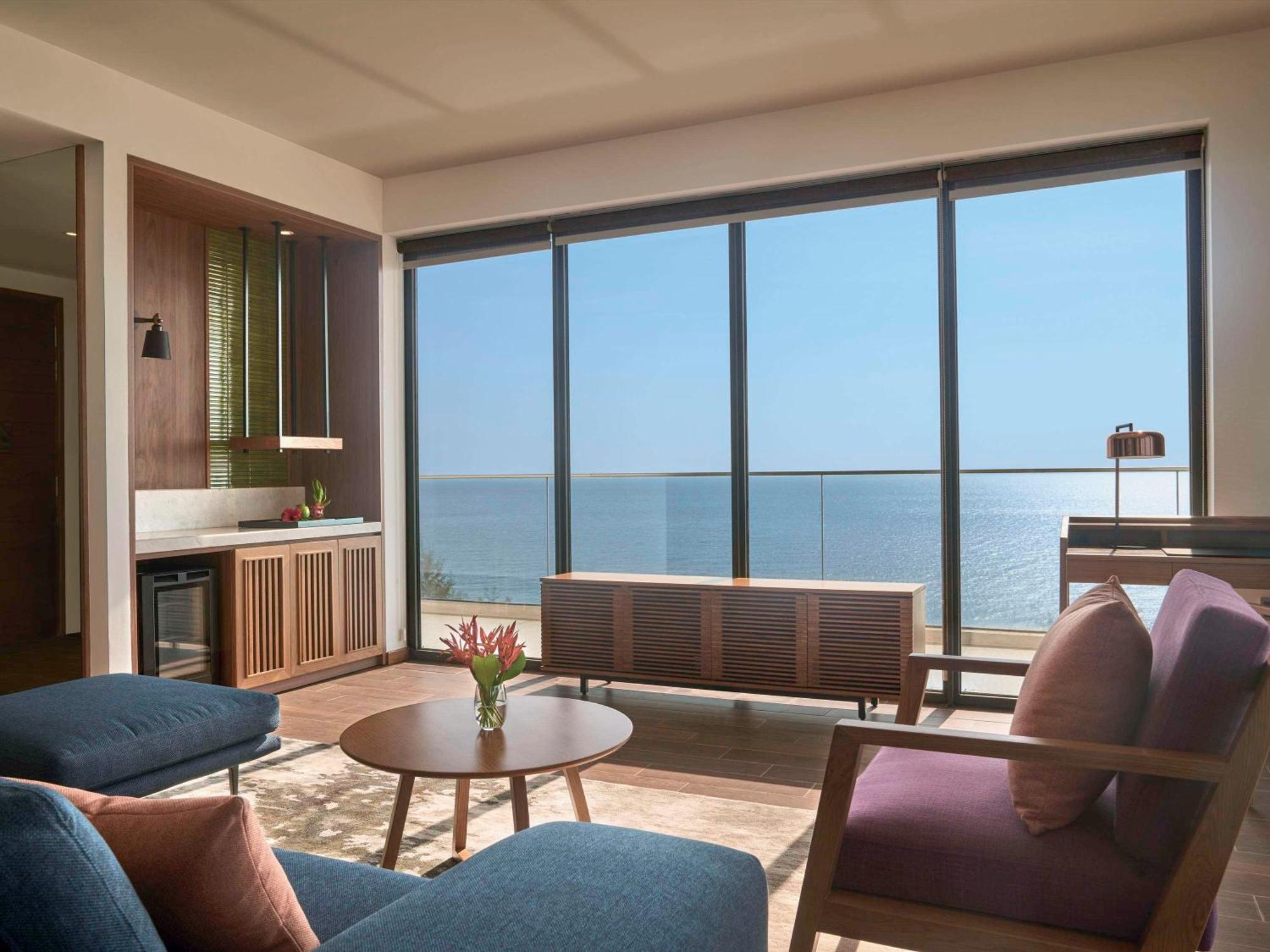 Moevenpick Waverly 5*