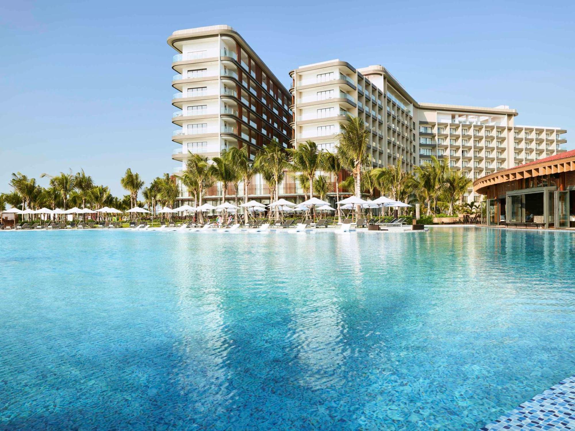 Moevenpick Waverly Resort 5*