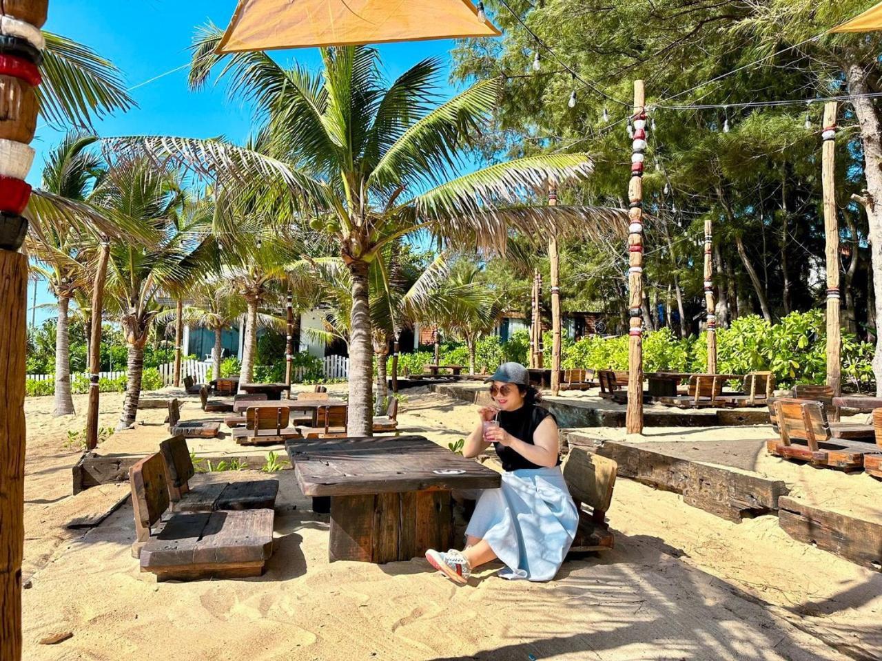 Resort Long Channel