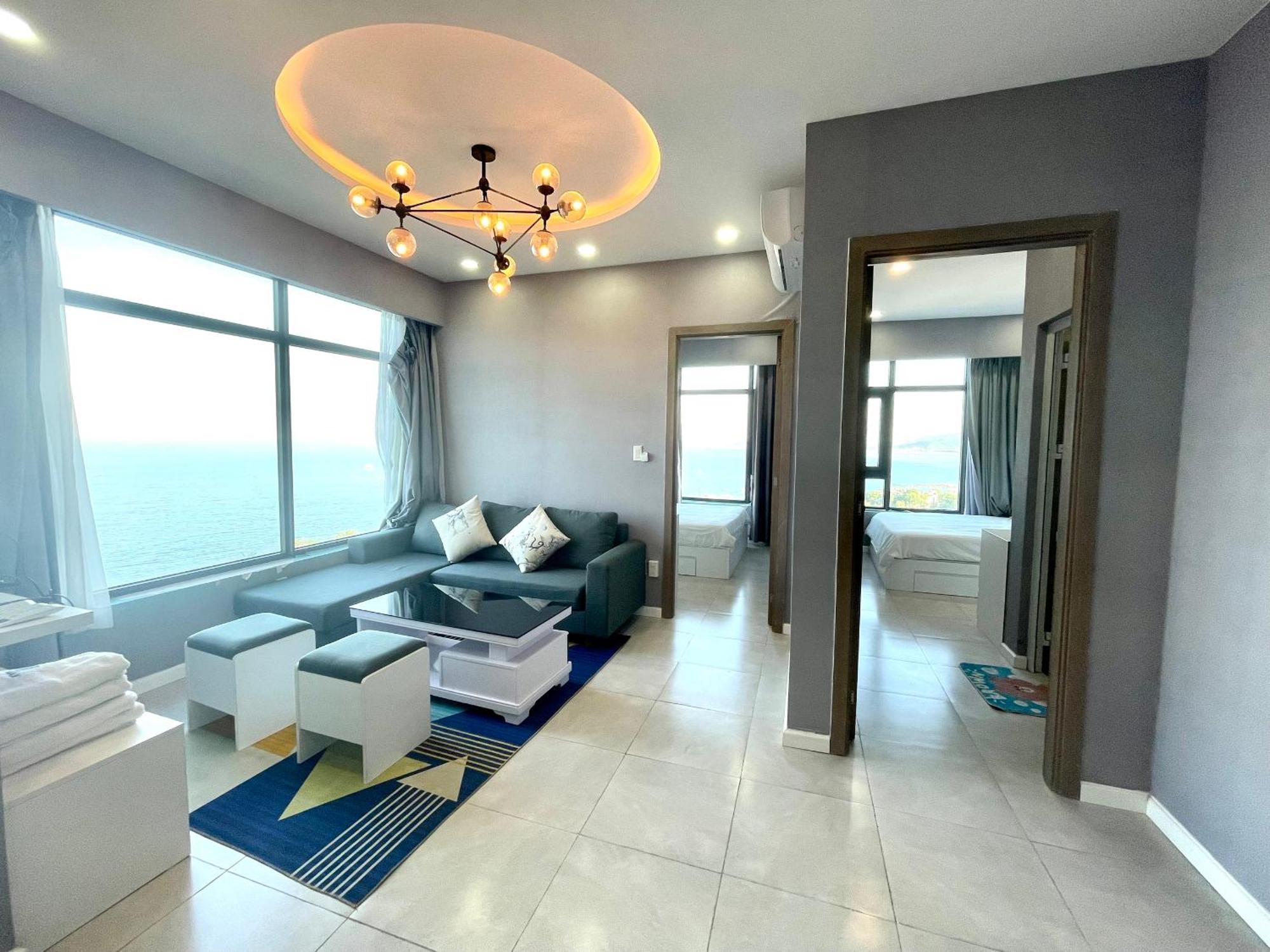 Apartment Hon Chong Oceanfront Luxury