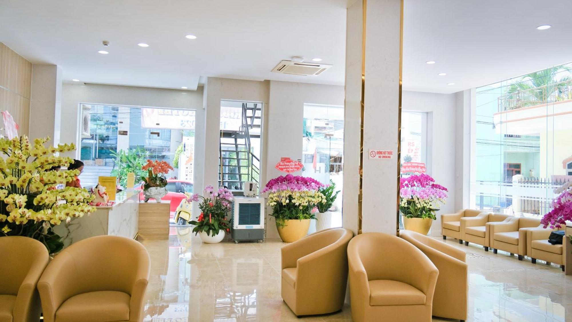 Hotel Prague Nha Trang