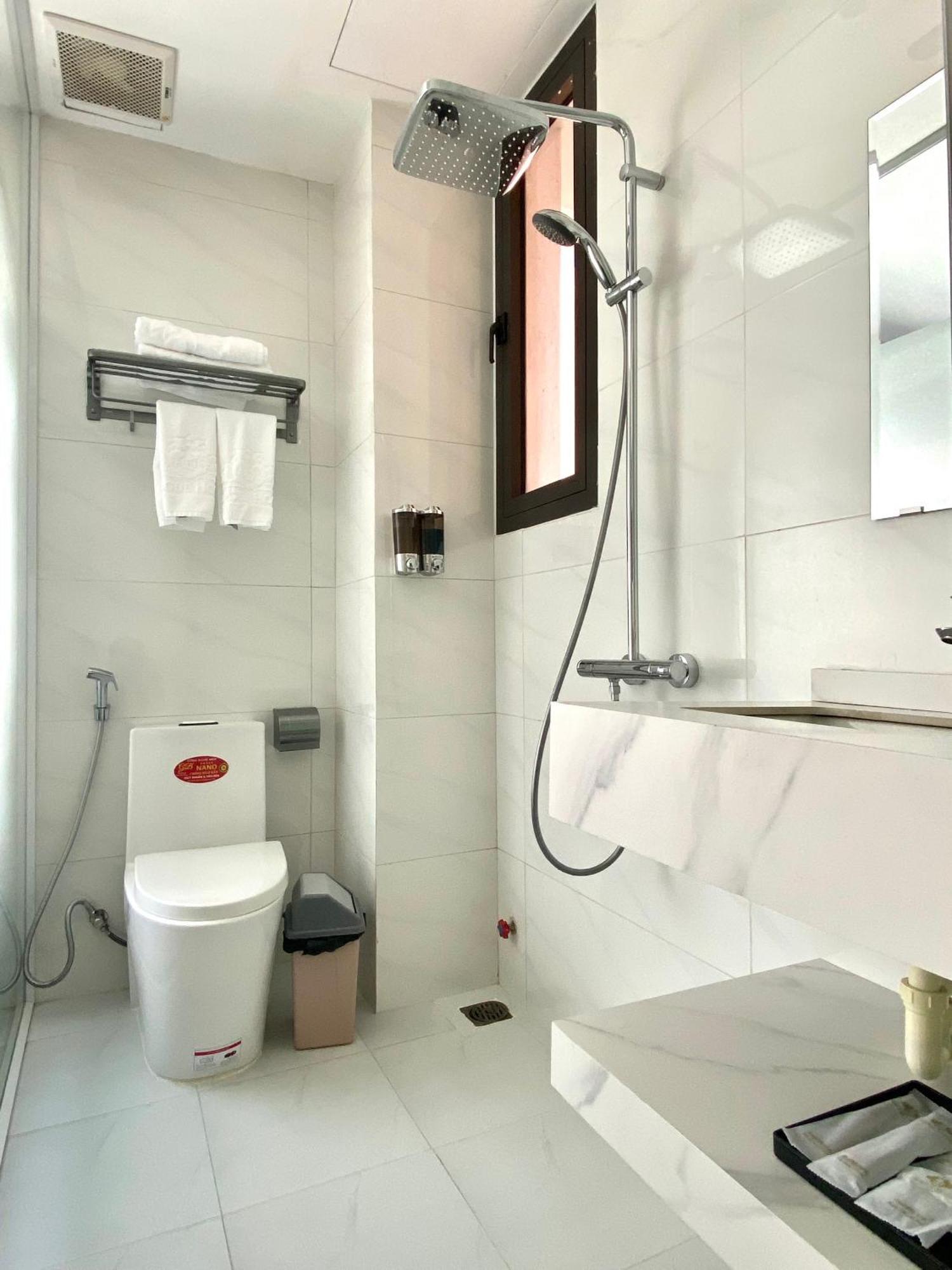 Prague Hotel 3*