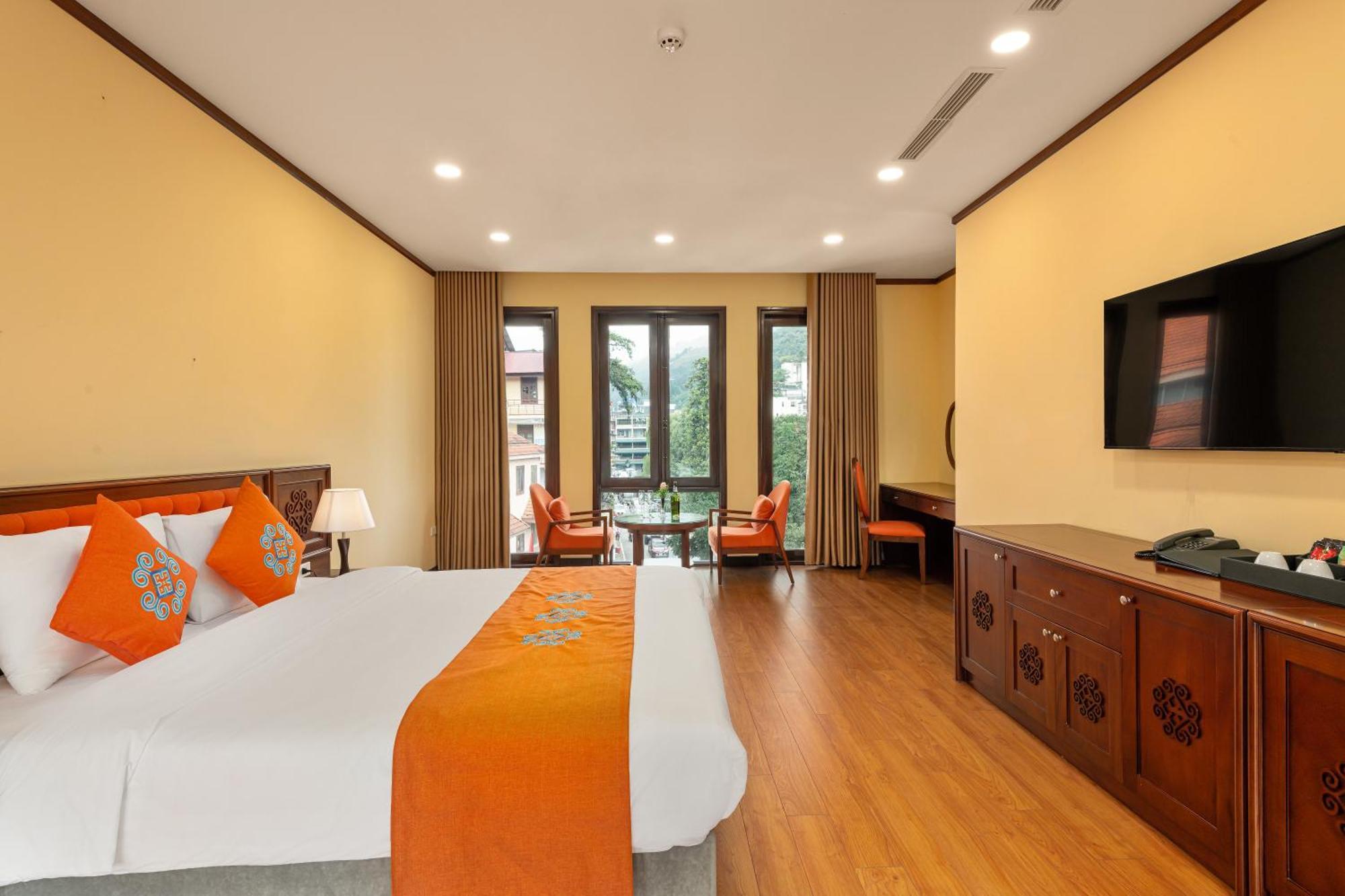 Forest & Convention Hotel 4*