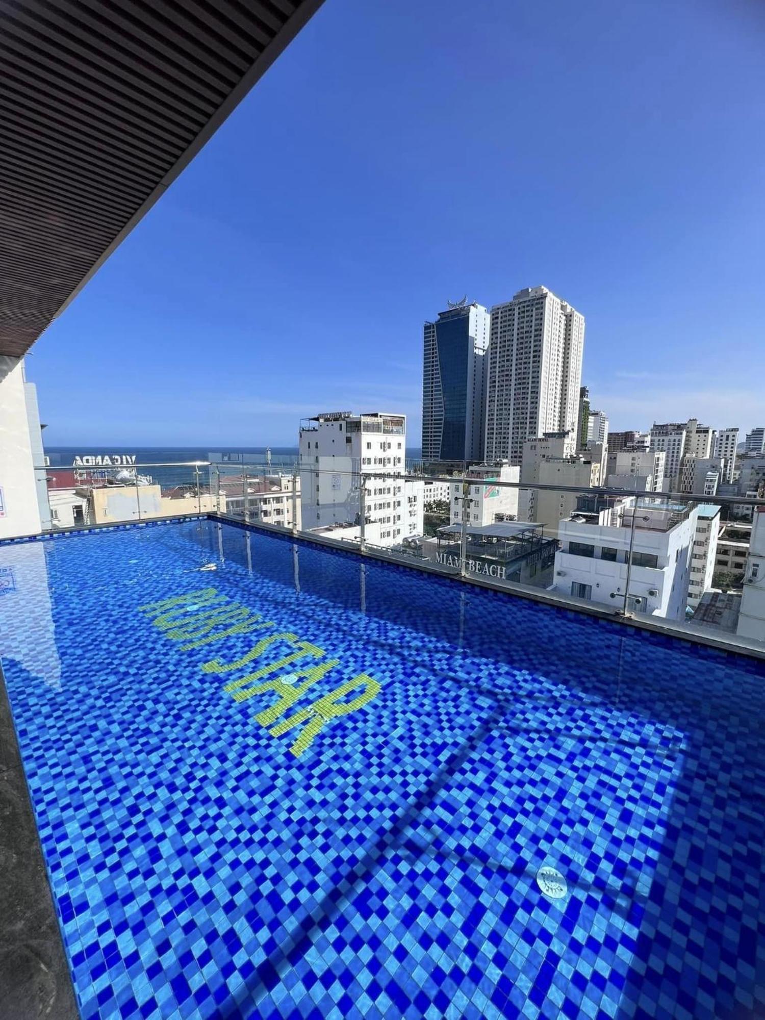 Ruby Star Hotel