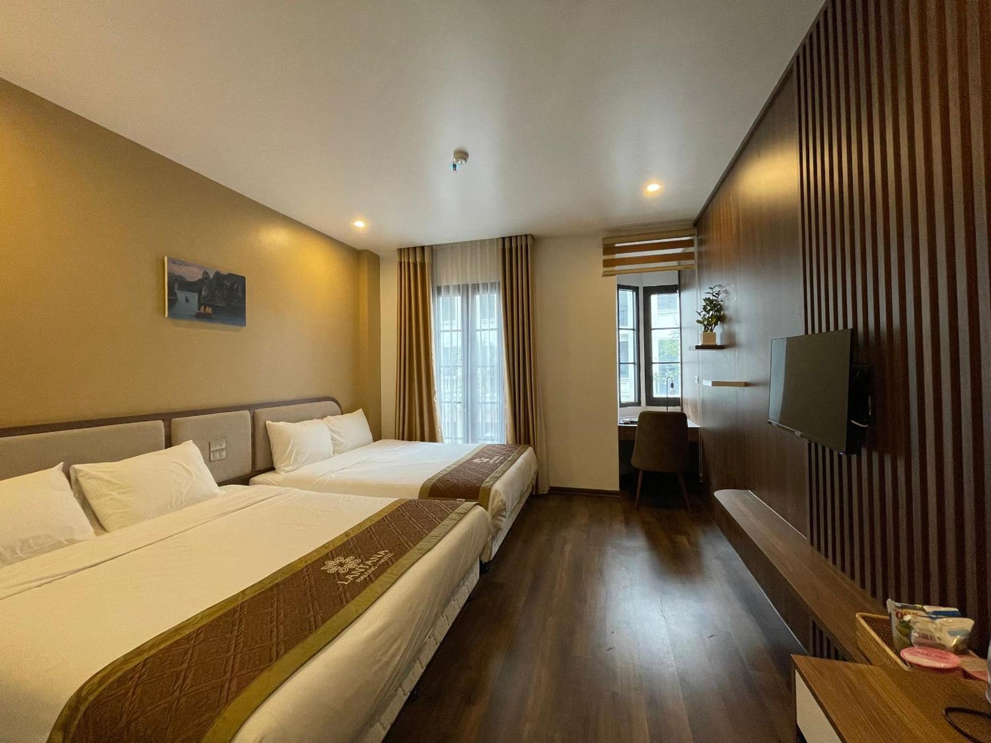 Lantana E409 Sunplaza Pho Di Bo, Bai Chay, Hotel 3*