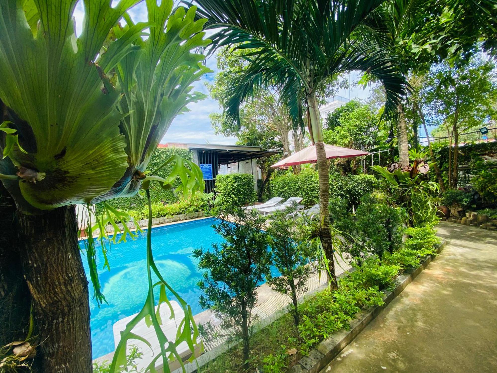 Bien Xanh Hotel