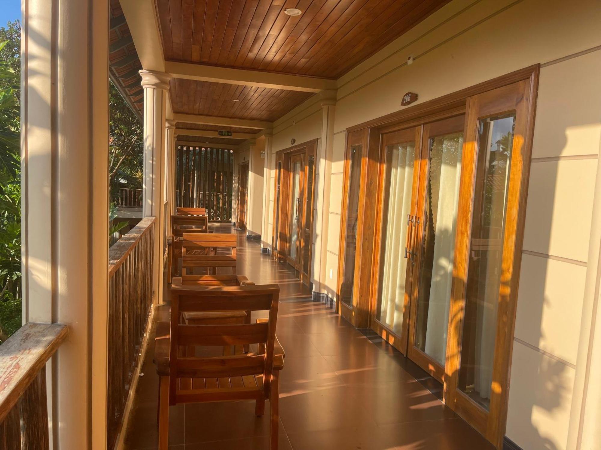 Golden Topaz Resort 3*
