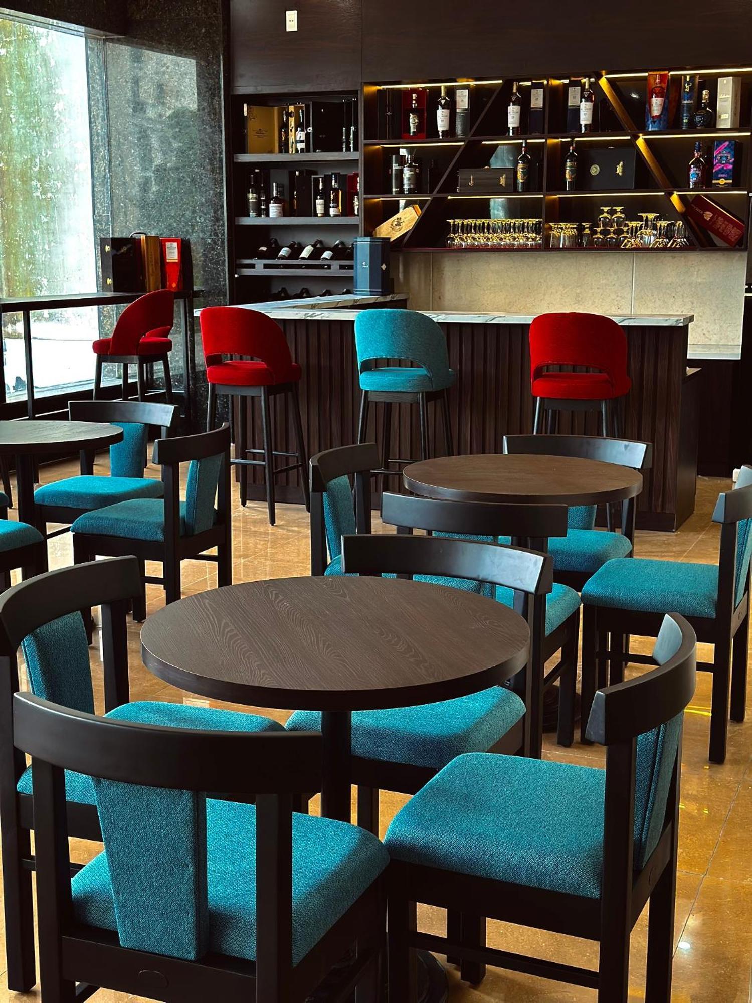 Hotel Vian And 4*