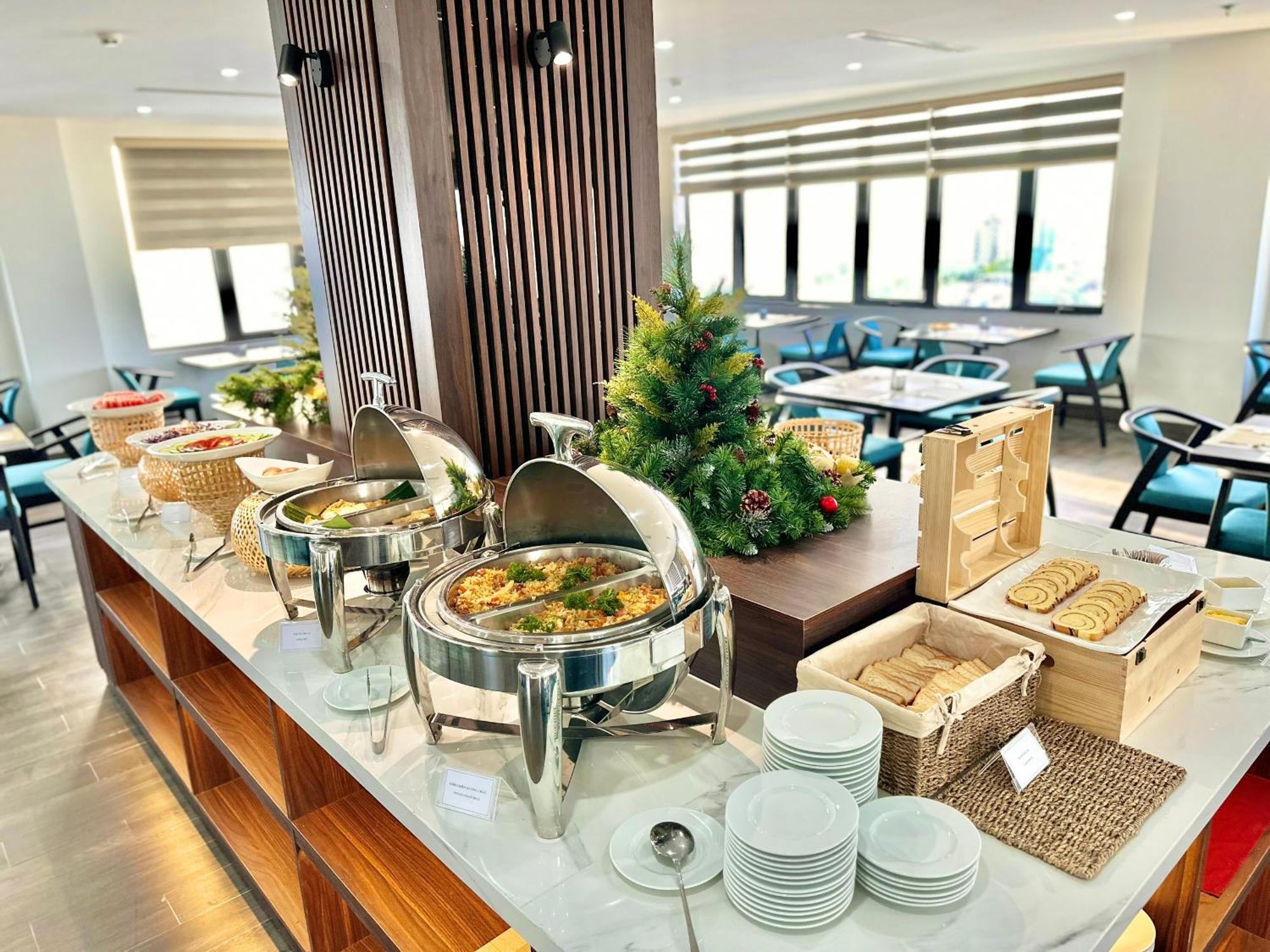 Hotel Vian And 4*