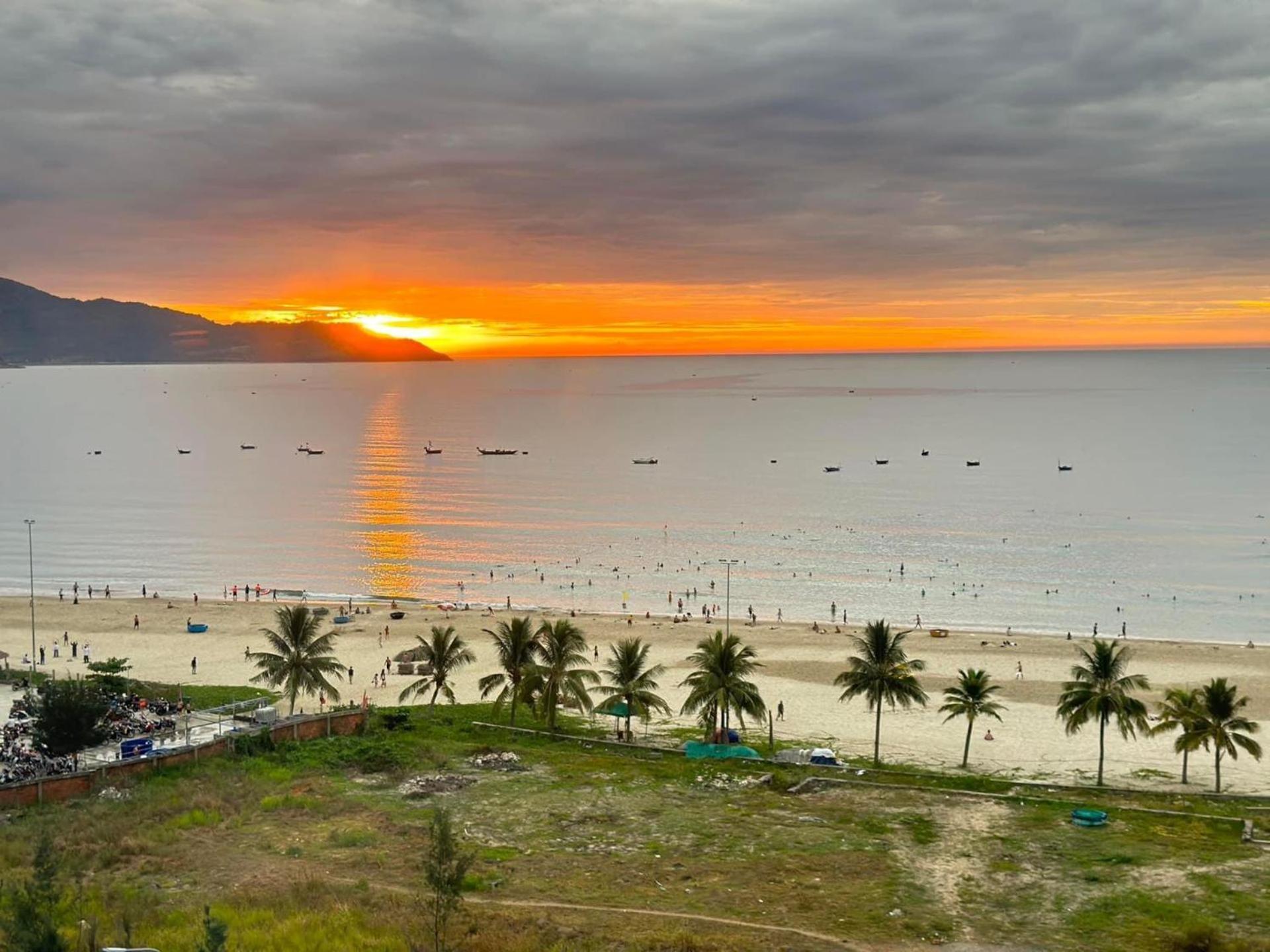 Mangata Beachfront - Rooftop Bar Sea View Hotel