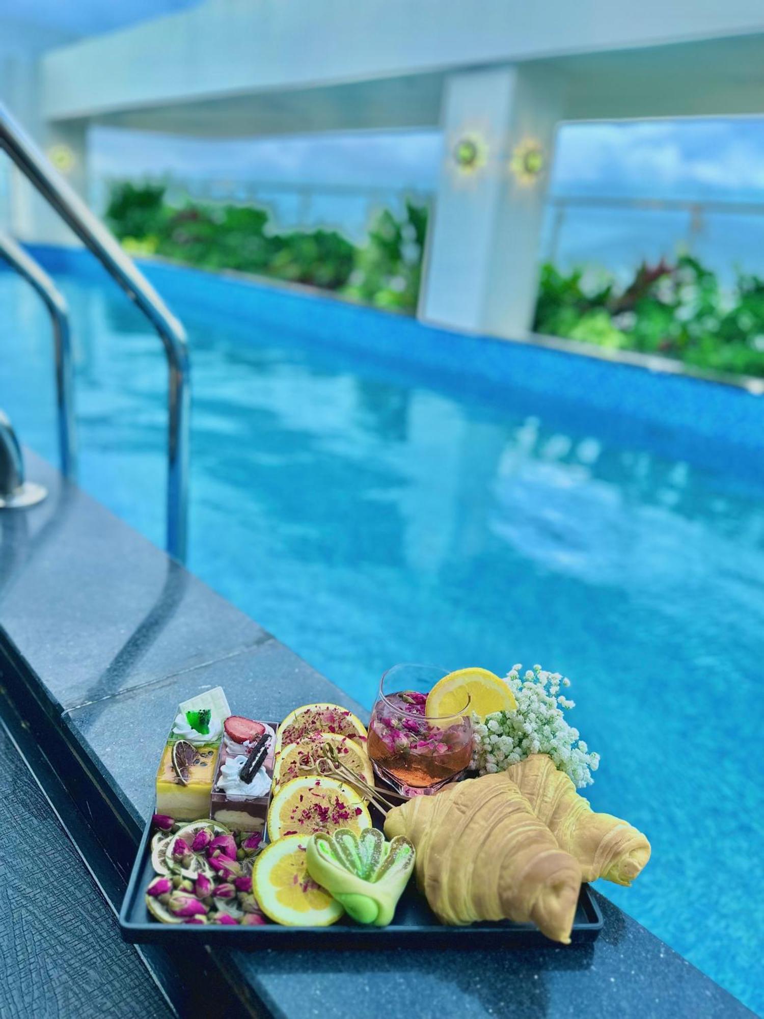 Hotel Vian And 4*