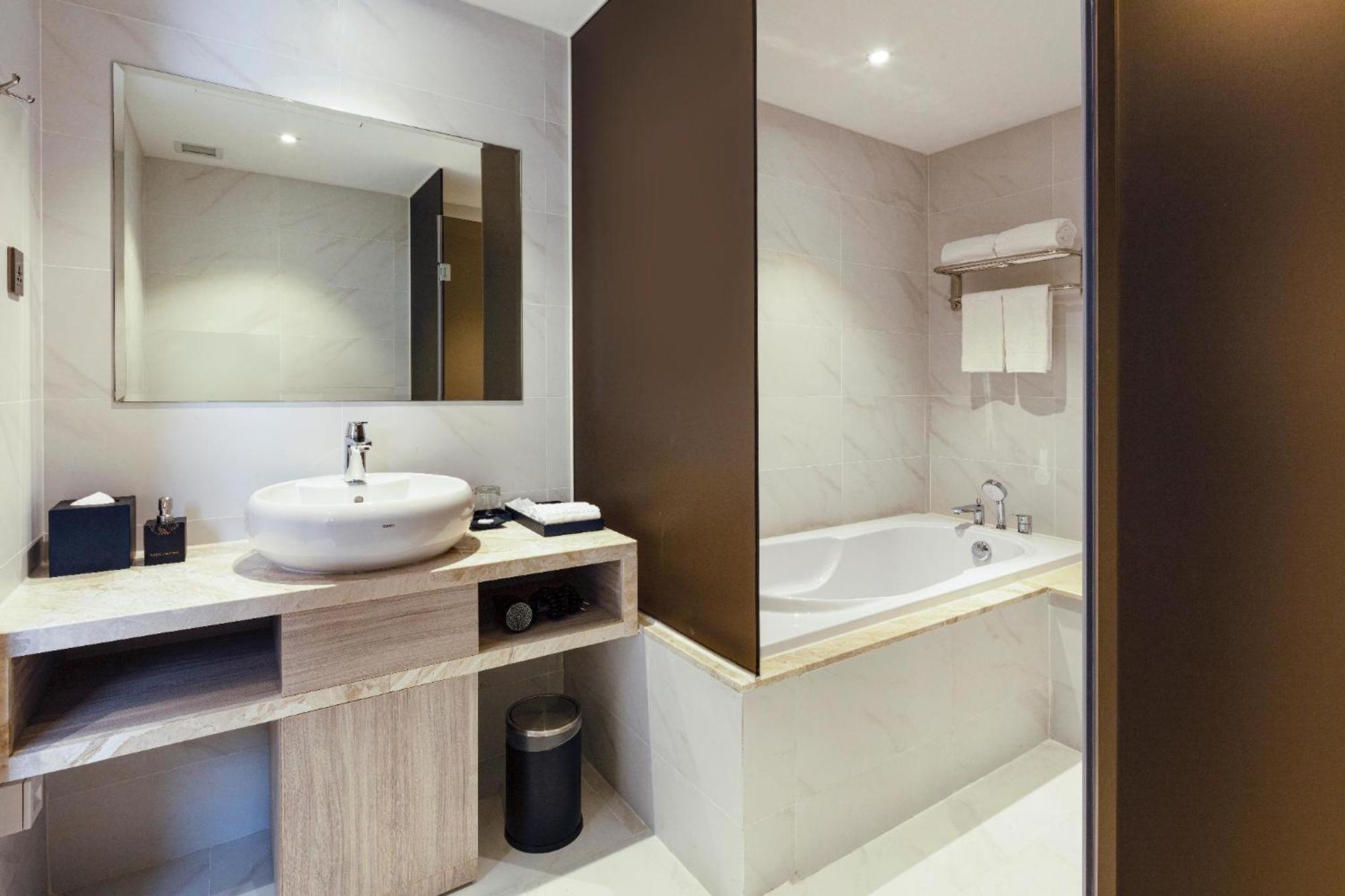 Hotel The Art Nest 5*