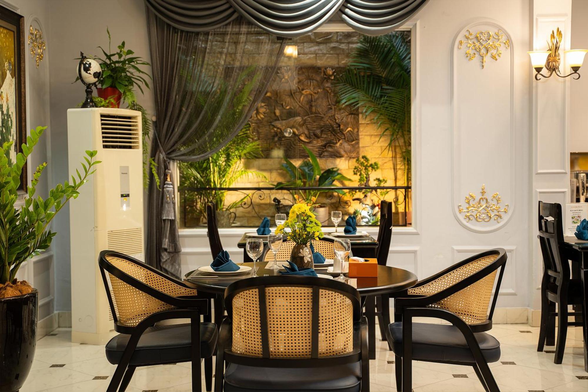 Garden & Khách sạn Hà Nội