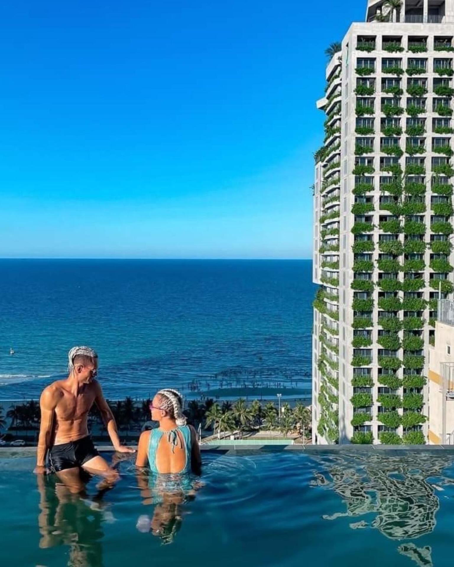 Santa Luxury Da Nang