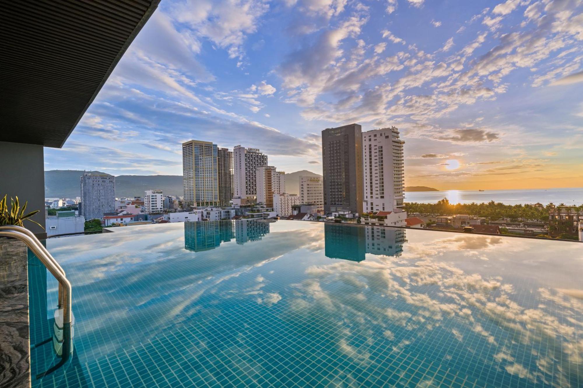 Del Luna Boutique Da Nang