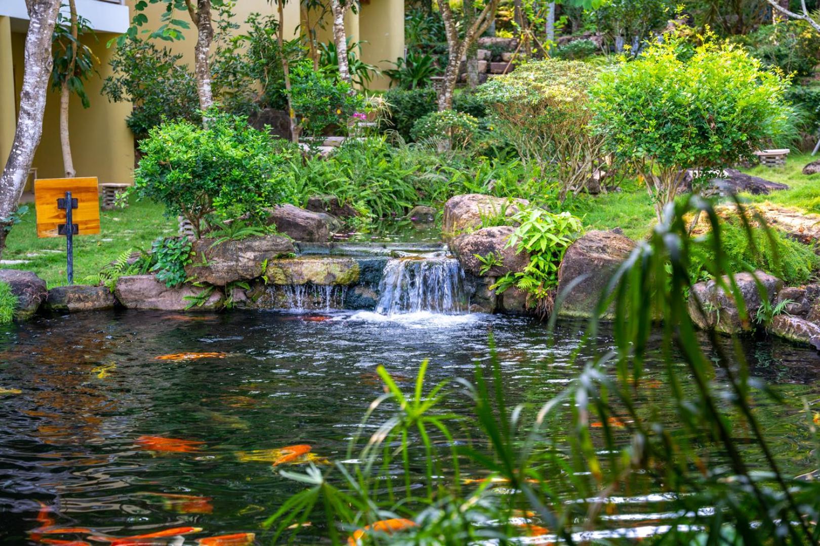 Lahana & Resort
