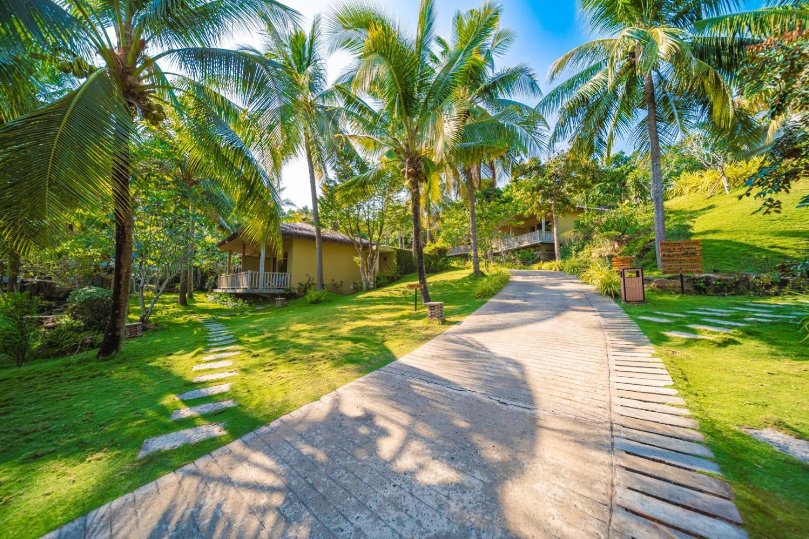 Resort Lahana & 4*