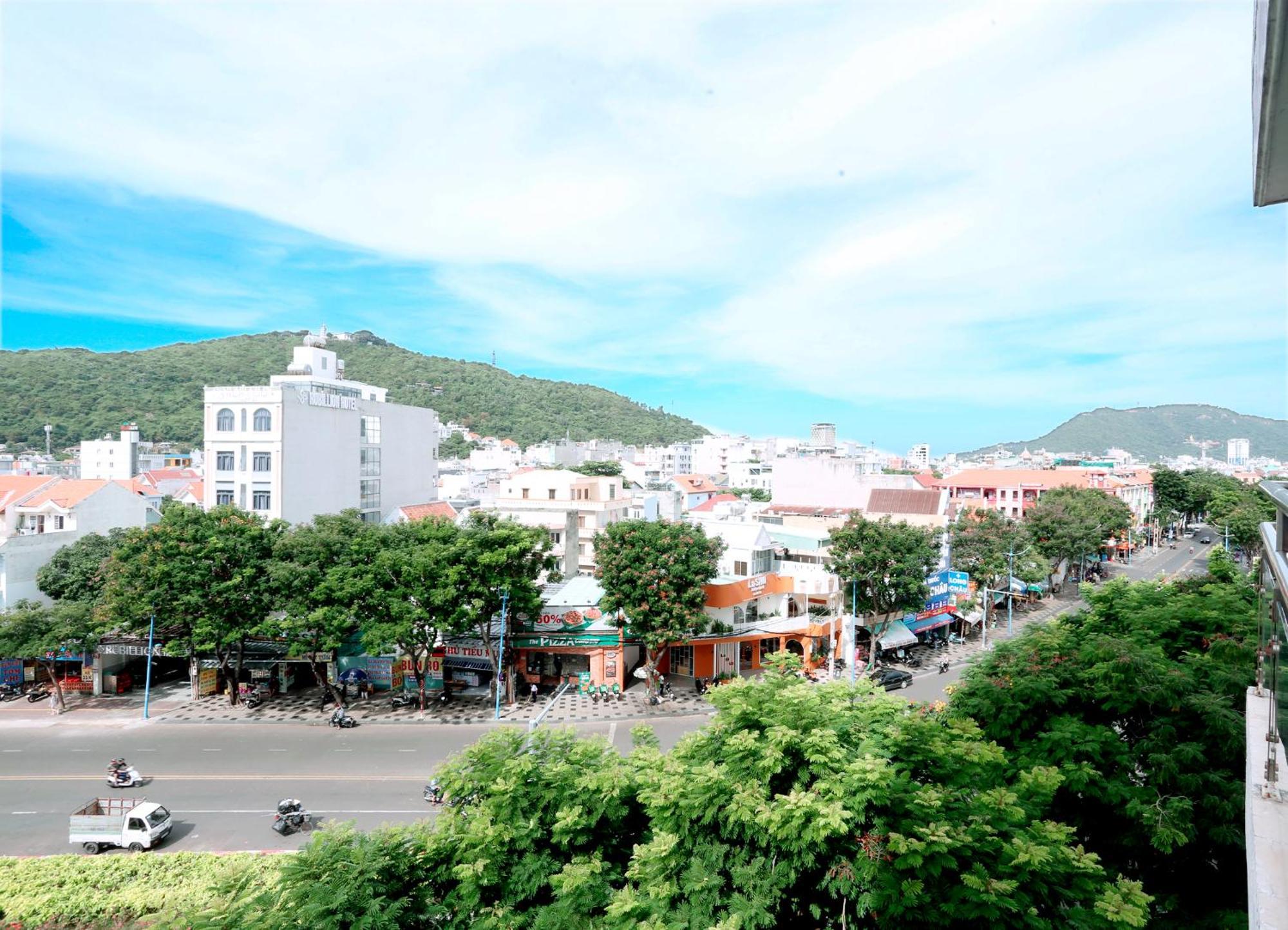 Amis Hotel-trung Tam-gan Bien Hotel 4*