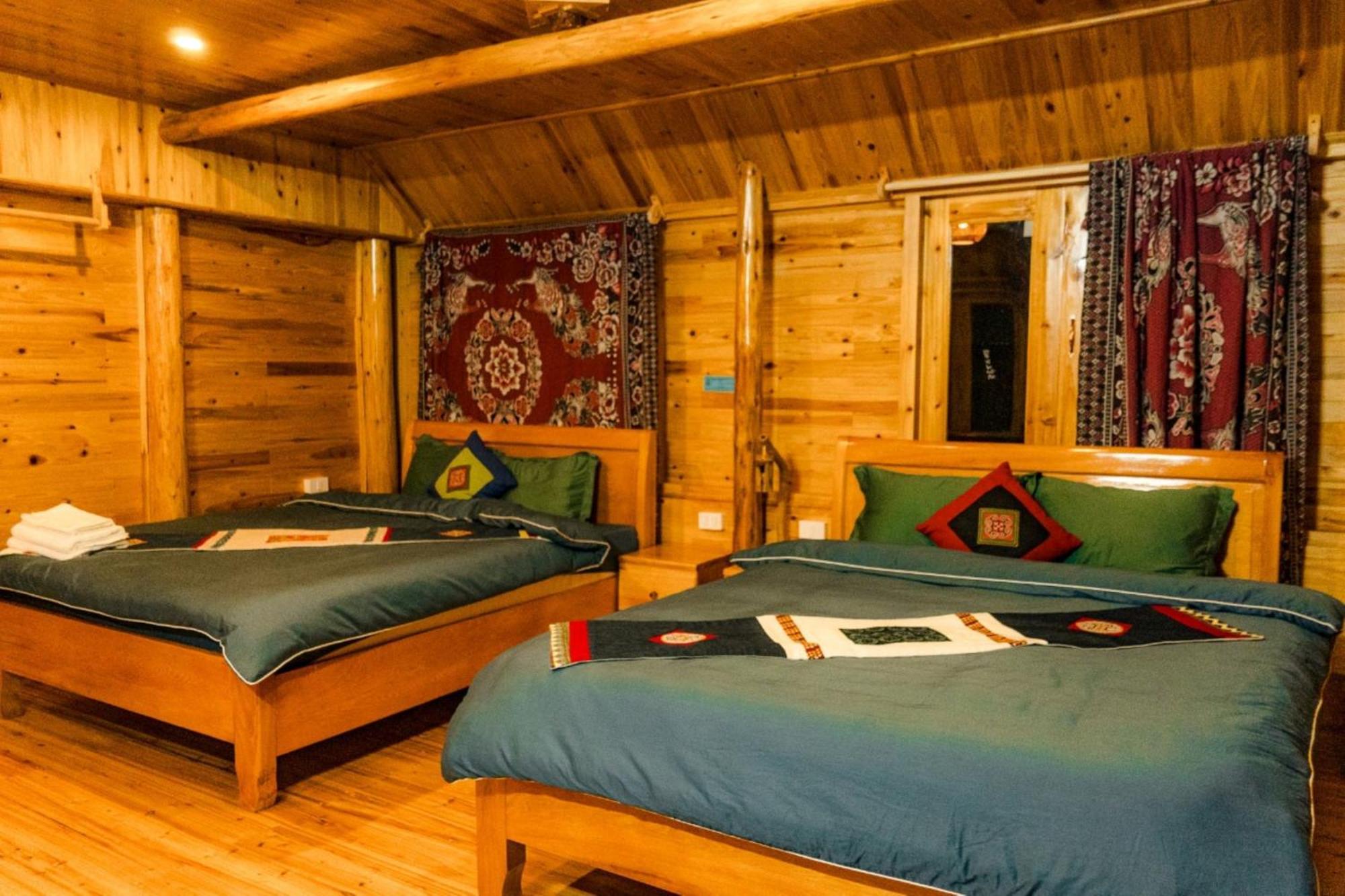 Hmong Wooden Gasthof *