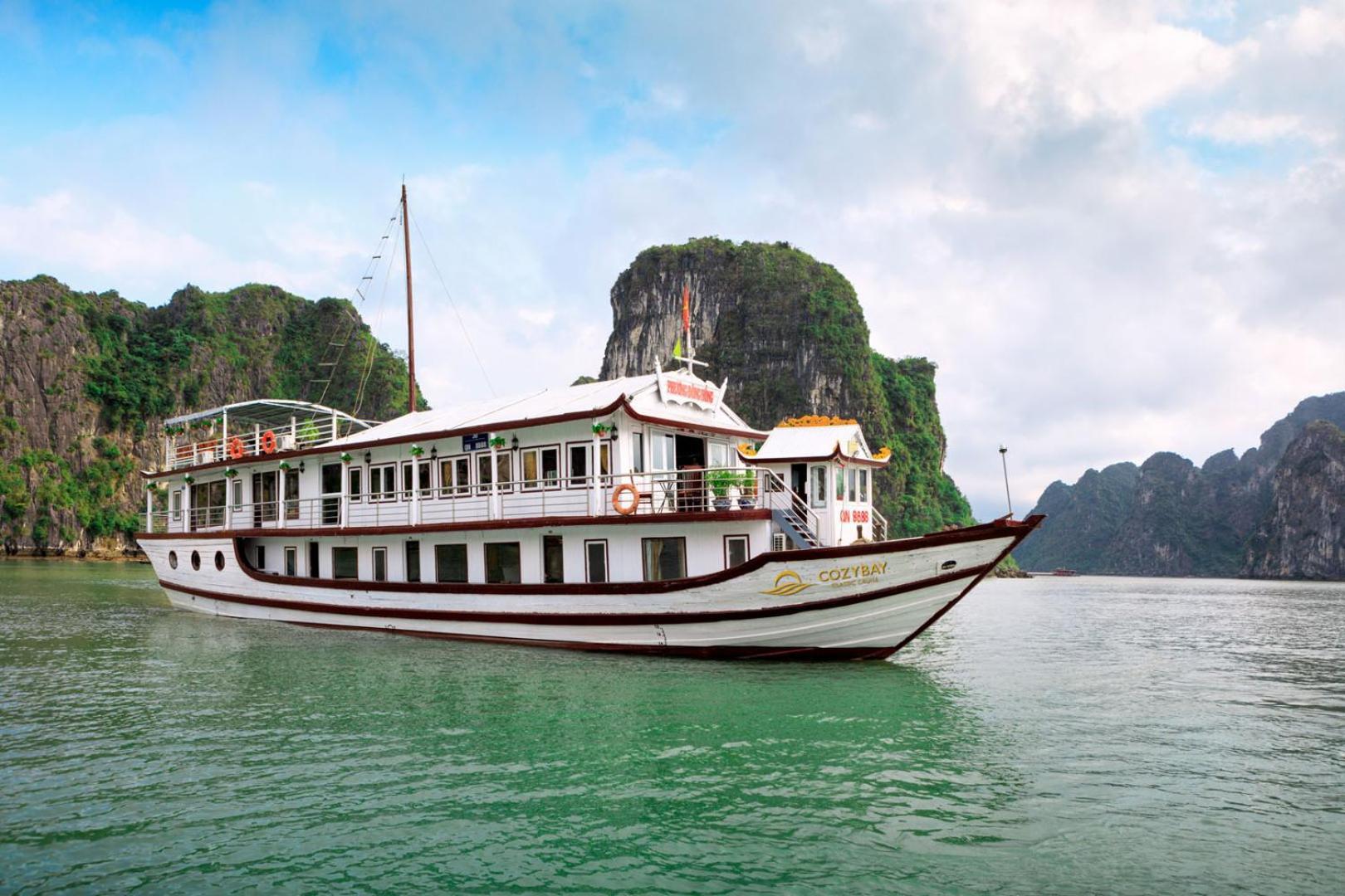  Cozy Bay Classic Cruise Hạ Long