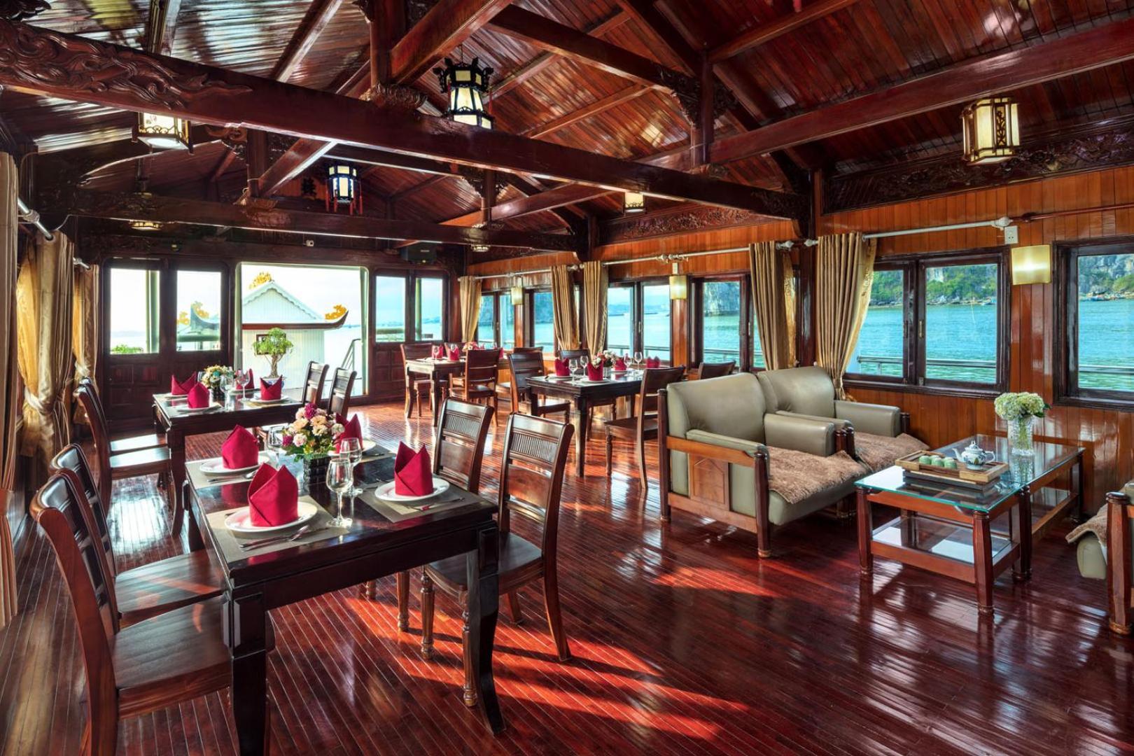 Cozy Bay Classic Cruise  Hạ Long