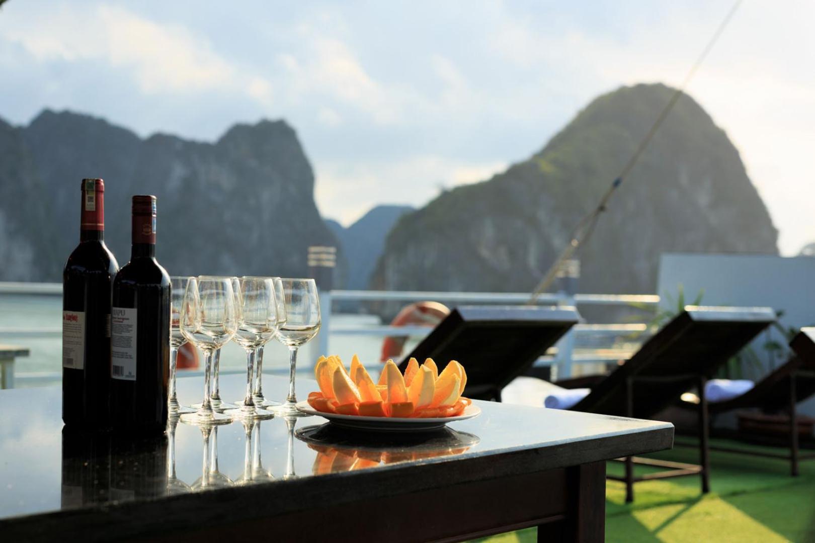 Cozy Bay Classic Cruise Hạ Long