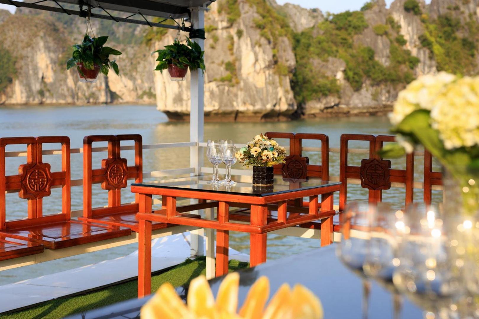  Cozy Bay Classic Cruise Hạ Long