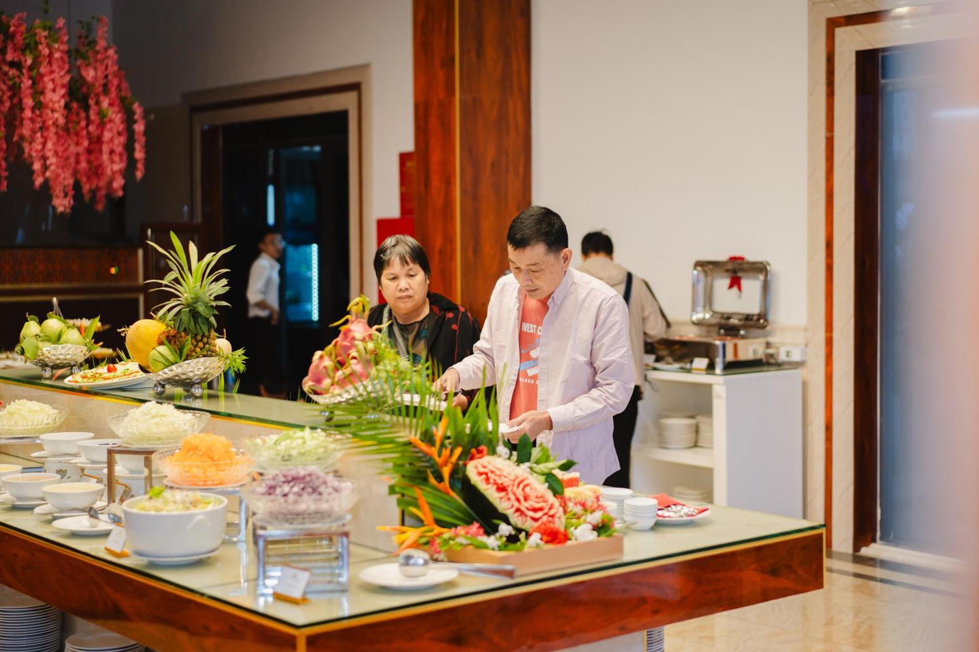 Grand View Palace Hotel