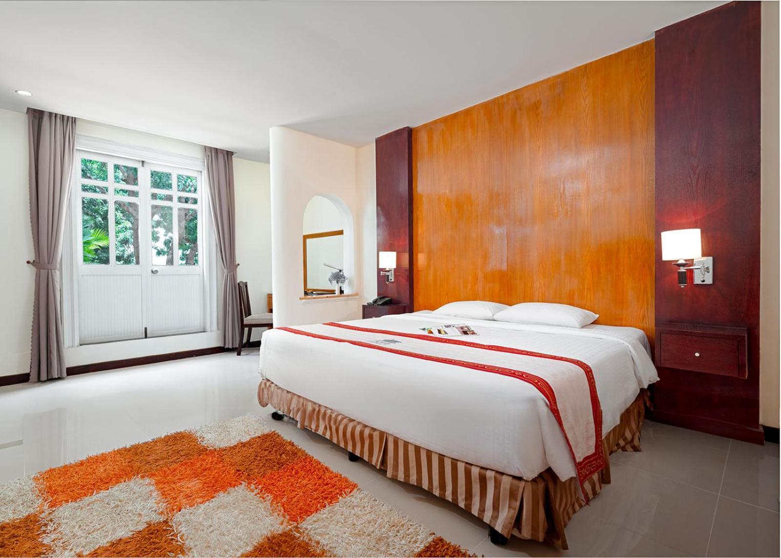 Petro House - Block A Hotel