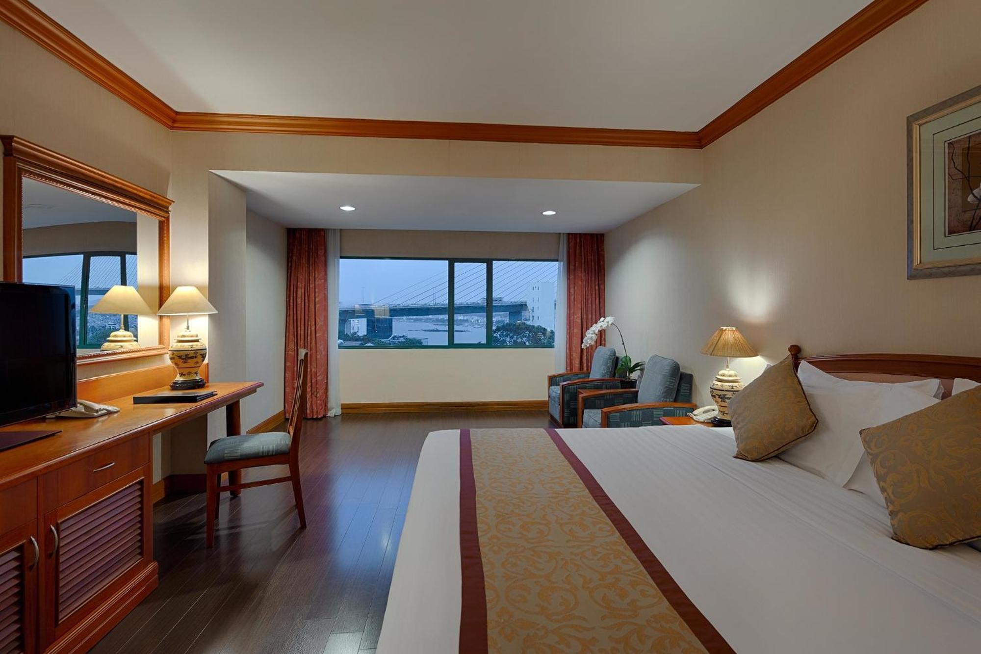 Halong Plaza Hotel