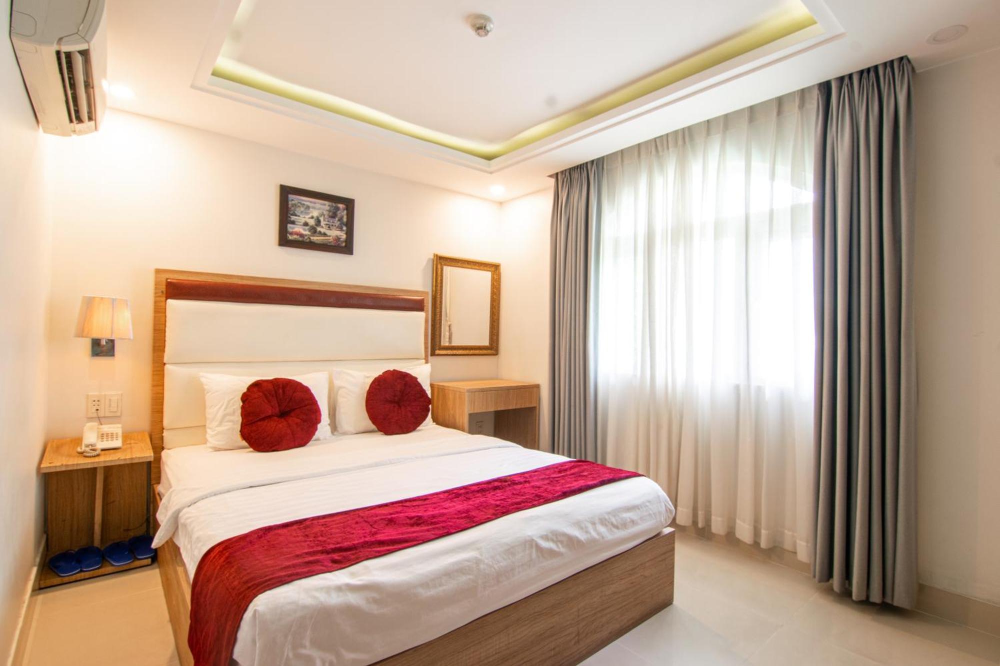 Khách sạn Diamond Massage &