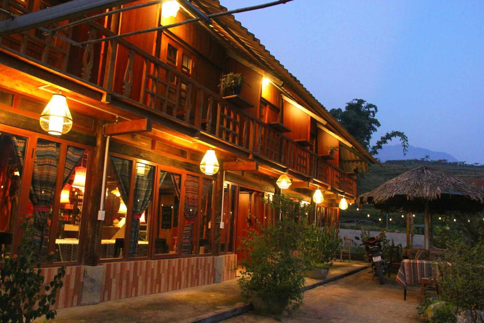 Surelee House And Trekking *
