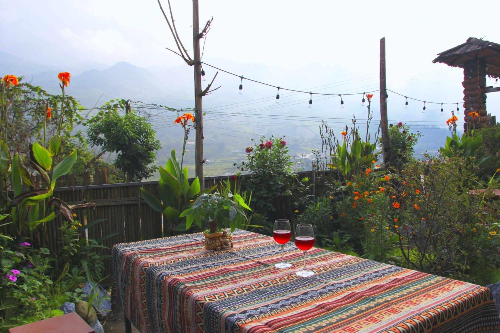 Surelee House And Trekking