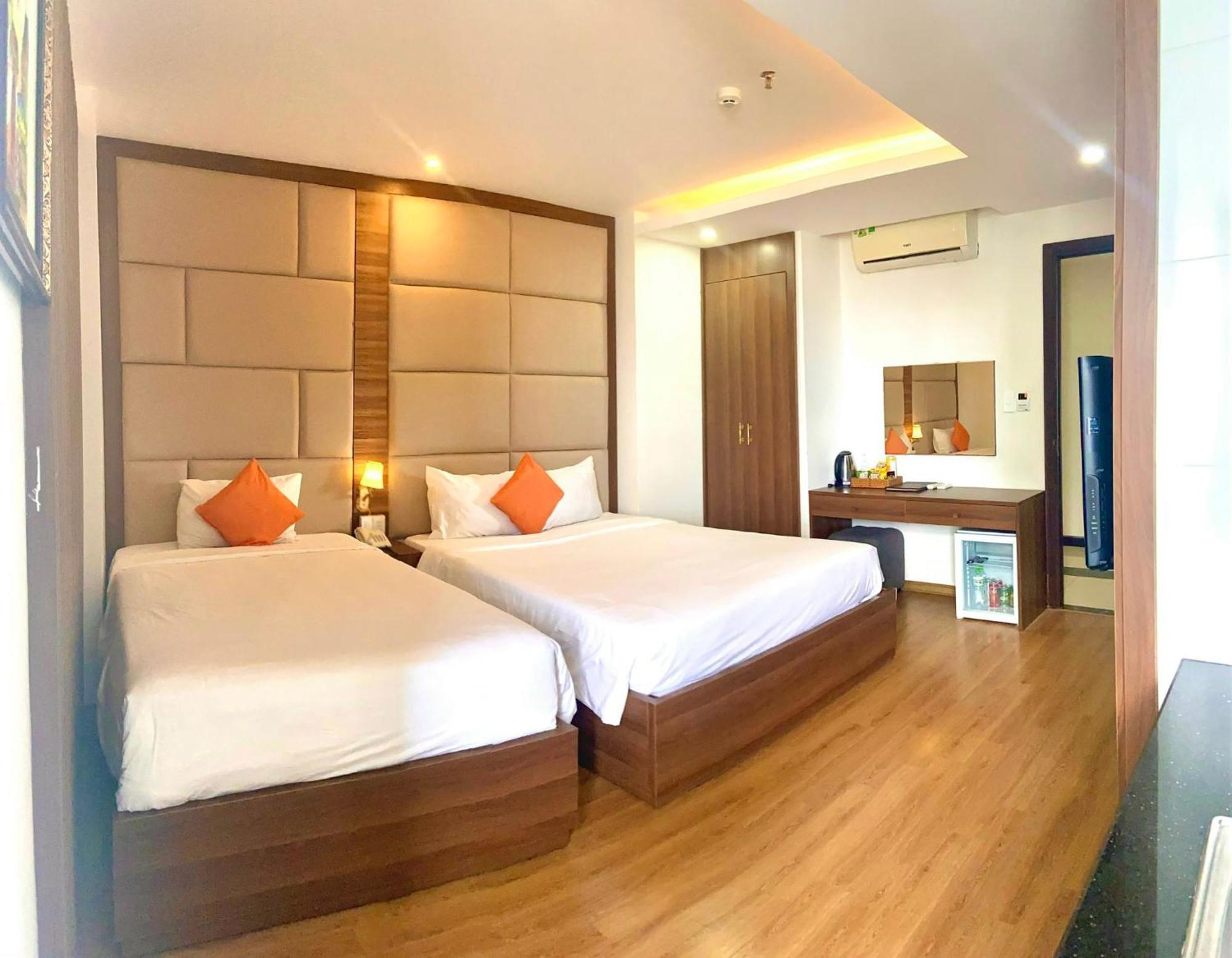 Pariat River Front Khách sạn Đà Nẵng