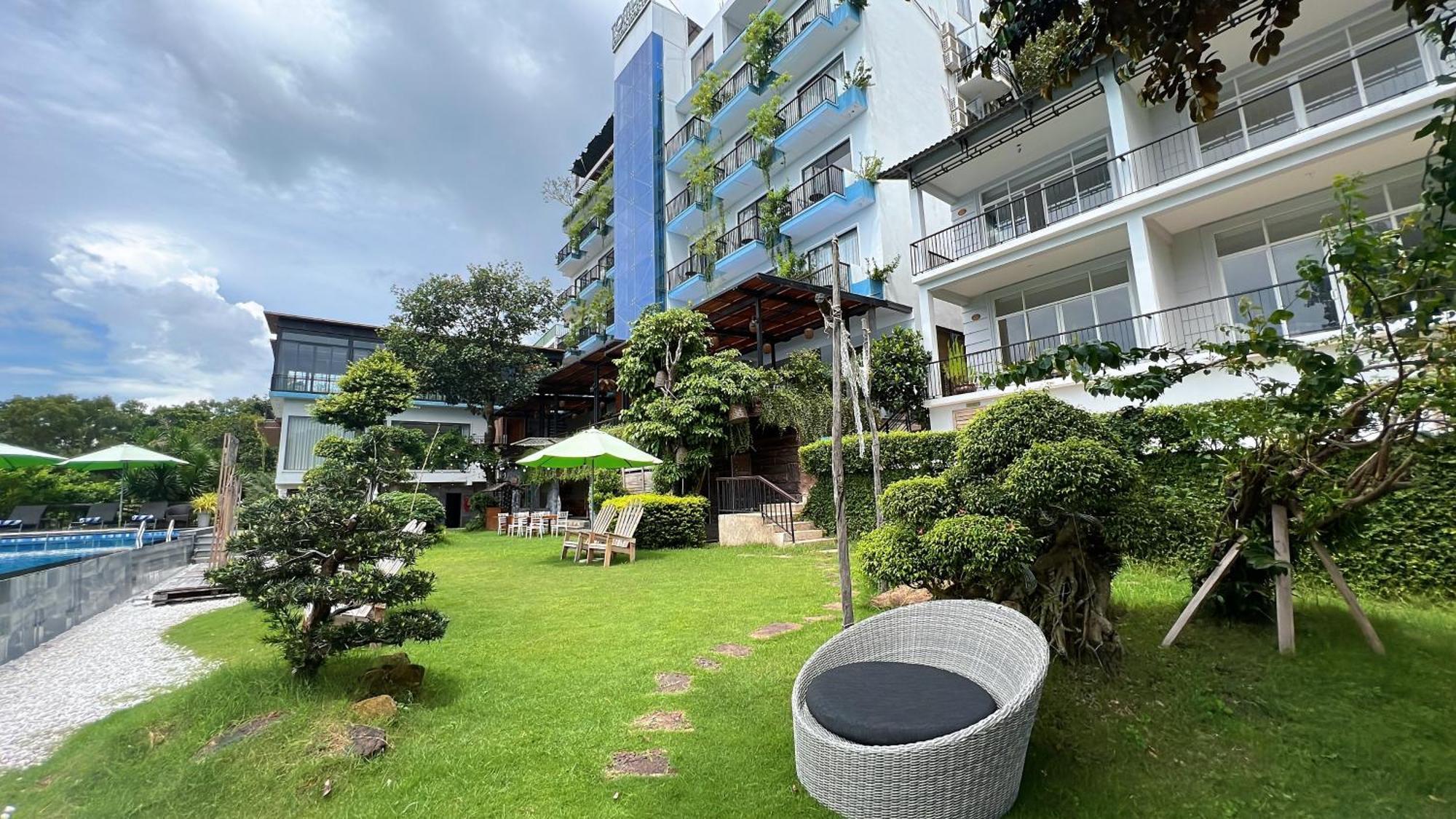 Tom Hill Boutique & Phu Quoc