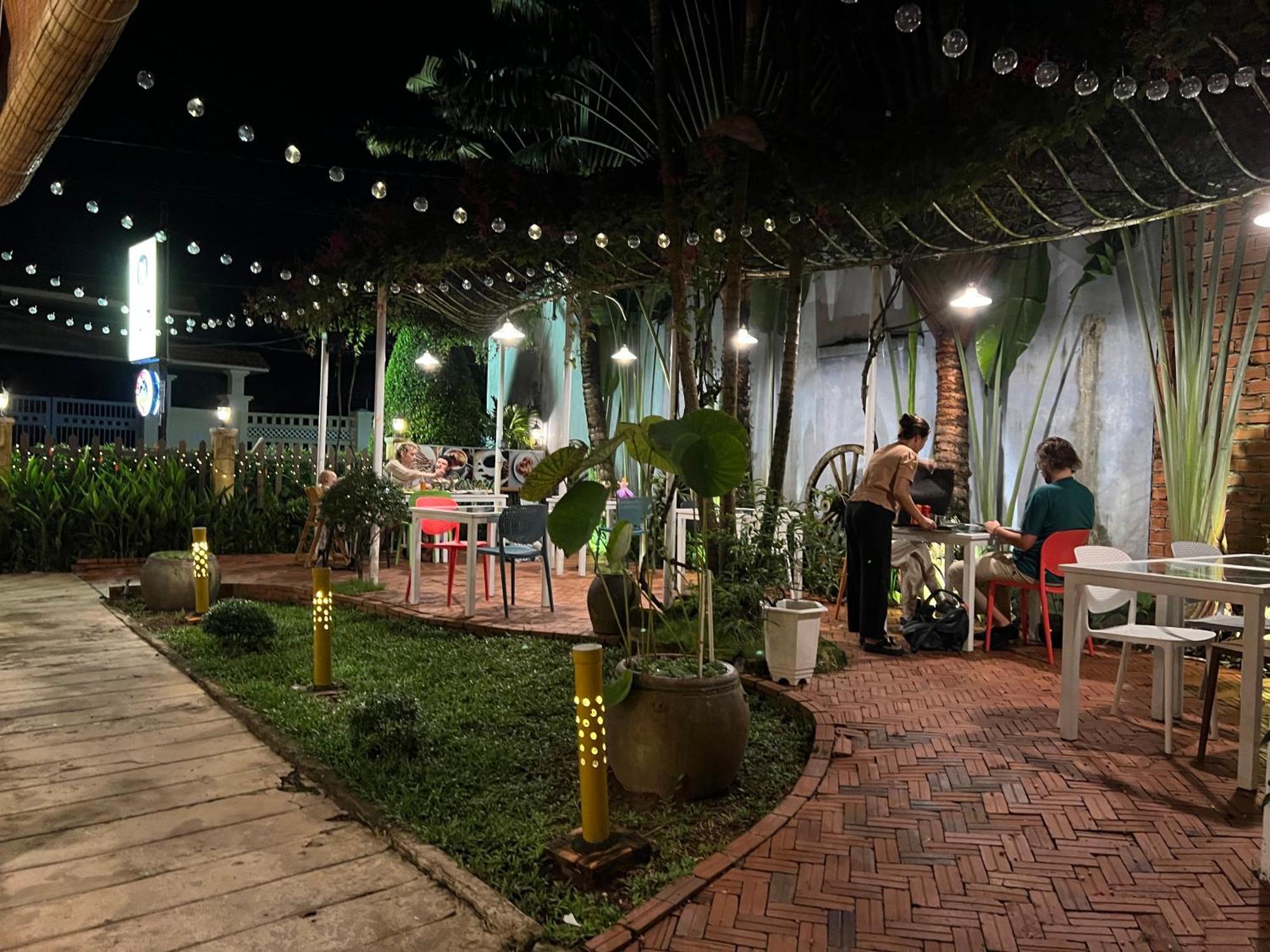 Tropical Garden