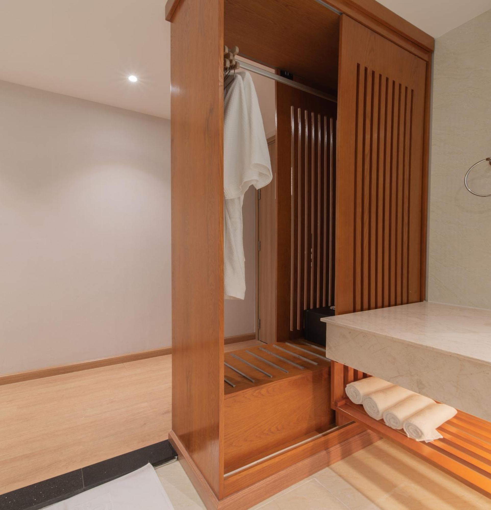 Le's Cham Hotel Nha Trang