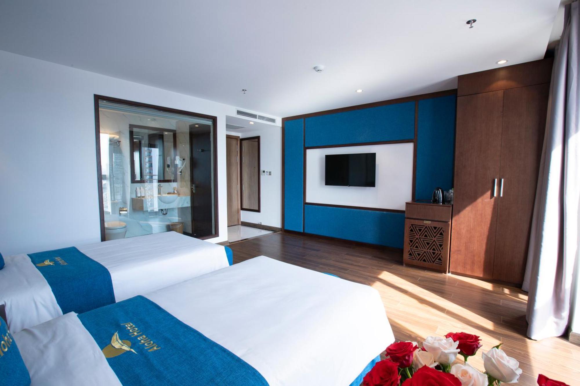 Aloha Hotel 4*