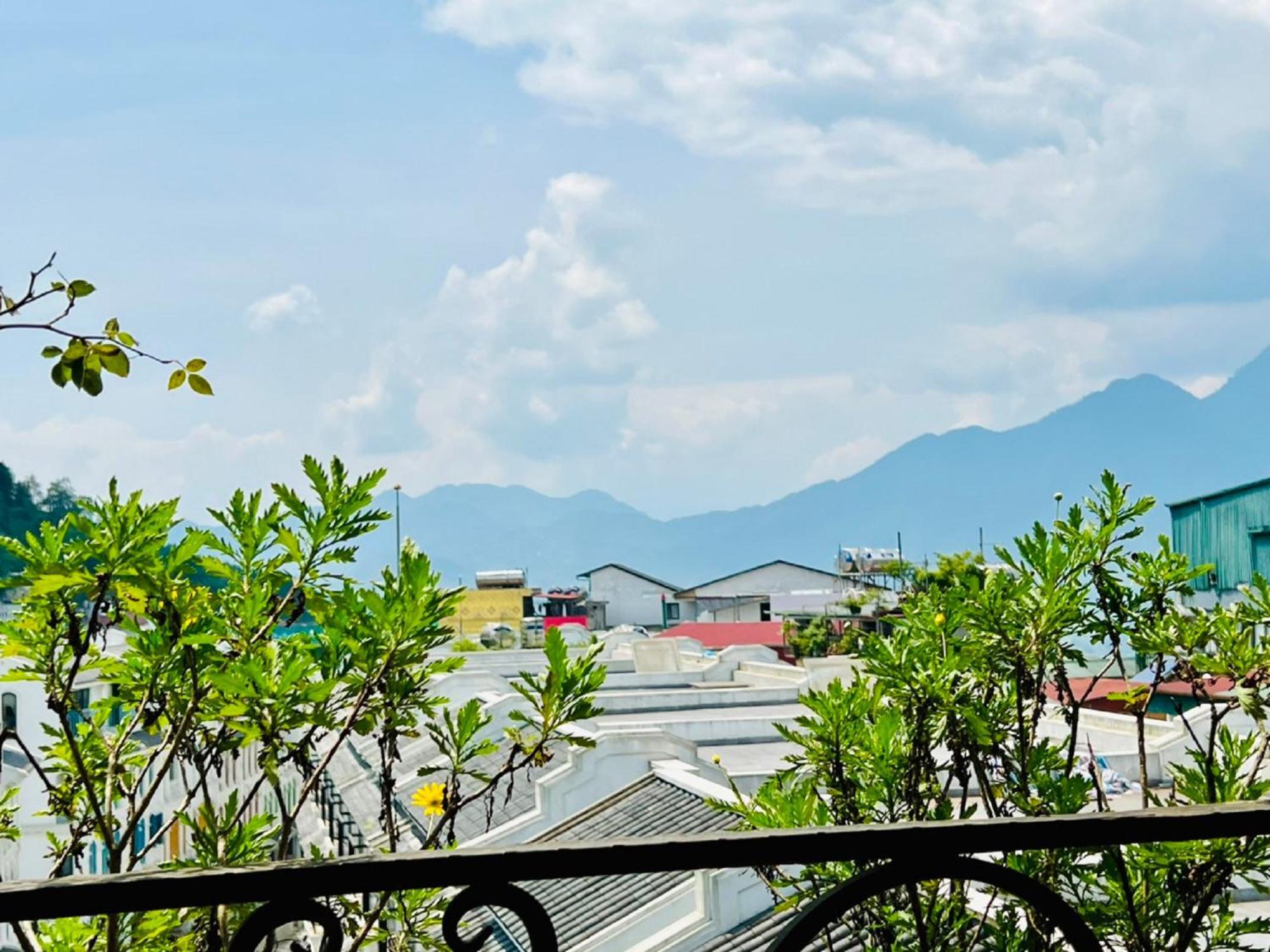 Khách sạn Centre 3*