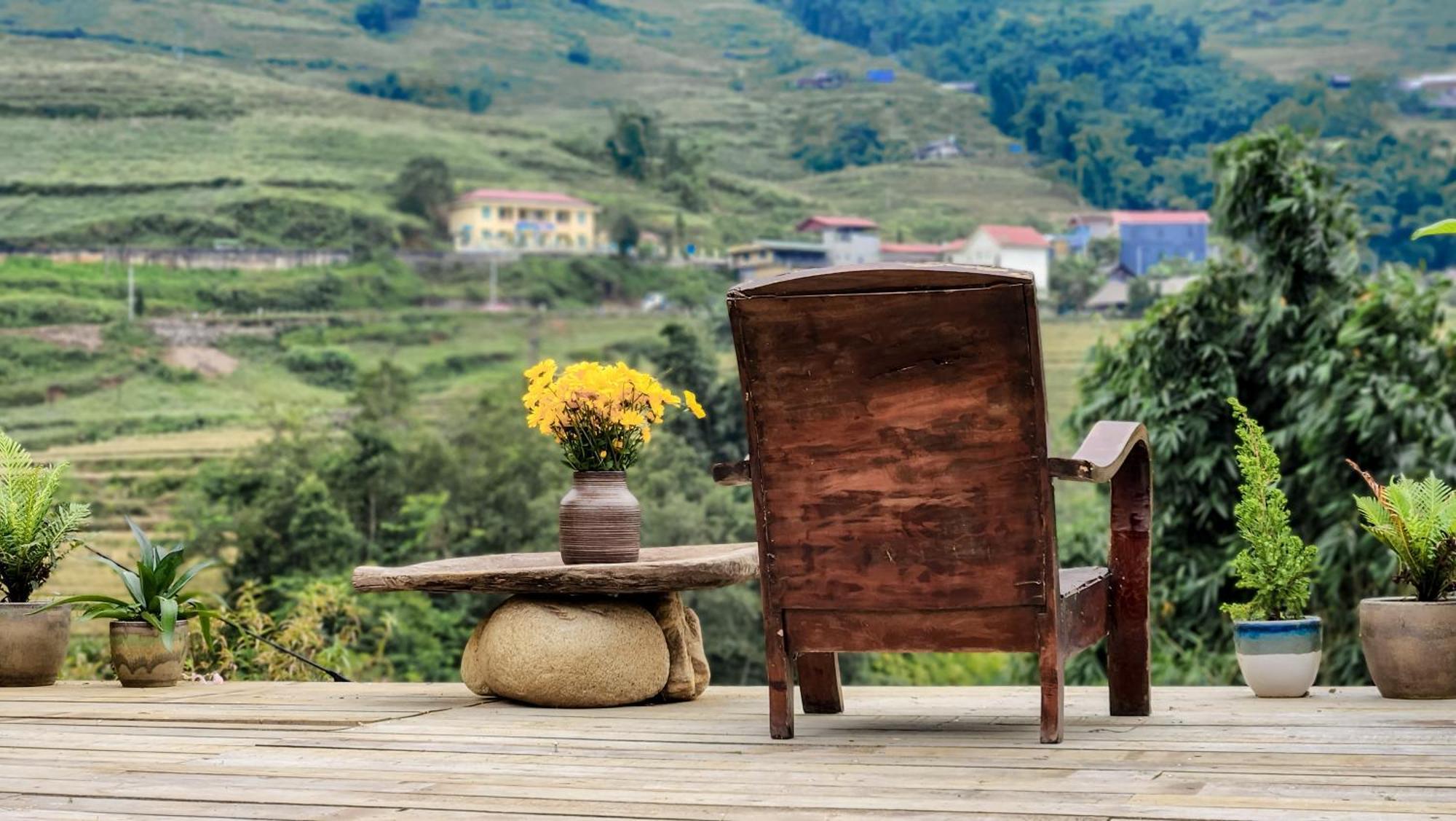 lều De House & Coffee *