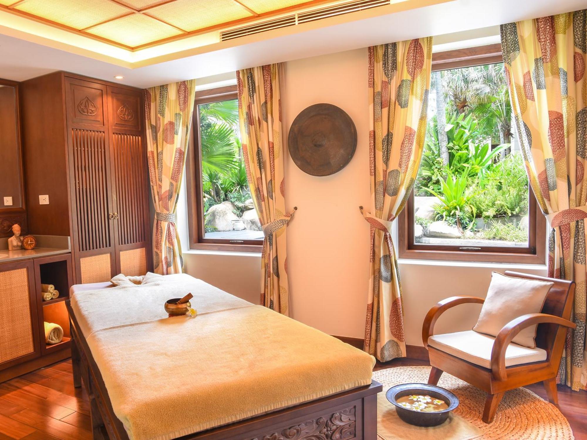 Furama Resort