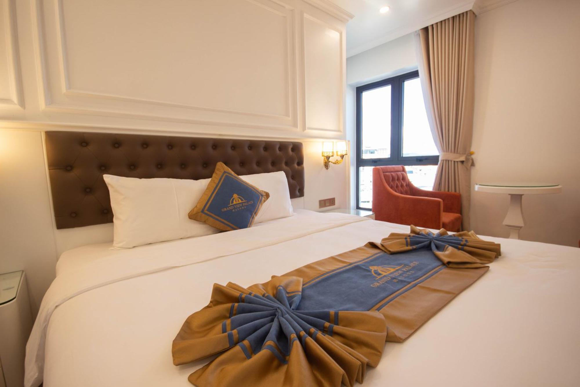 Grand View Palace 5*