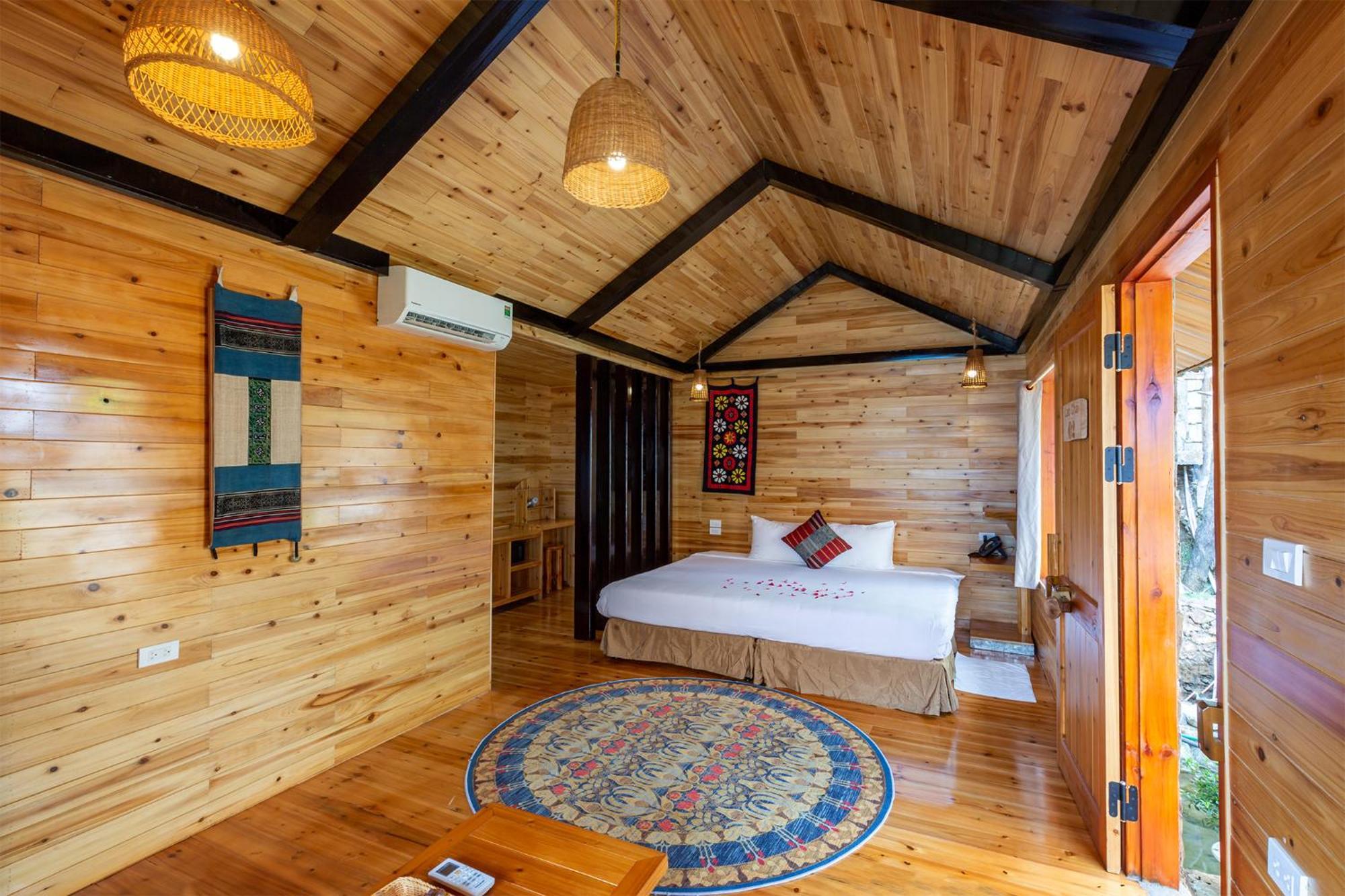 Laxsik Lodge